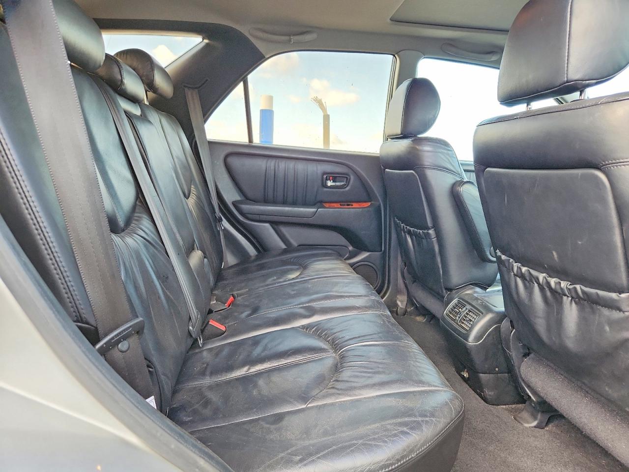 2002 Lexus Rx 300 Silver vin: JTJGF10U220149175