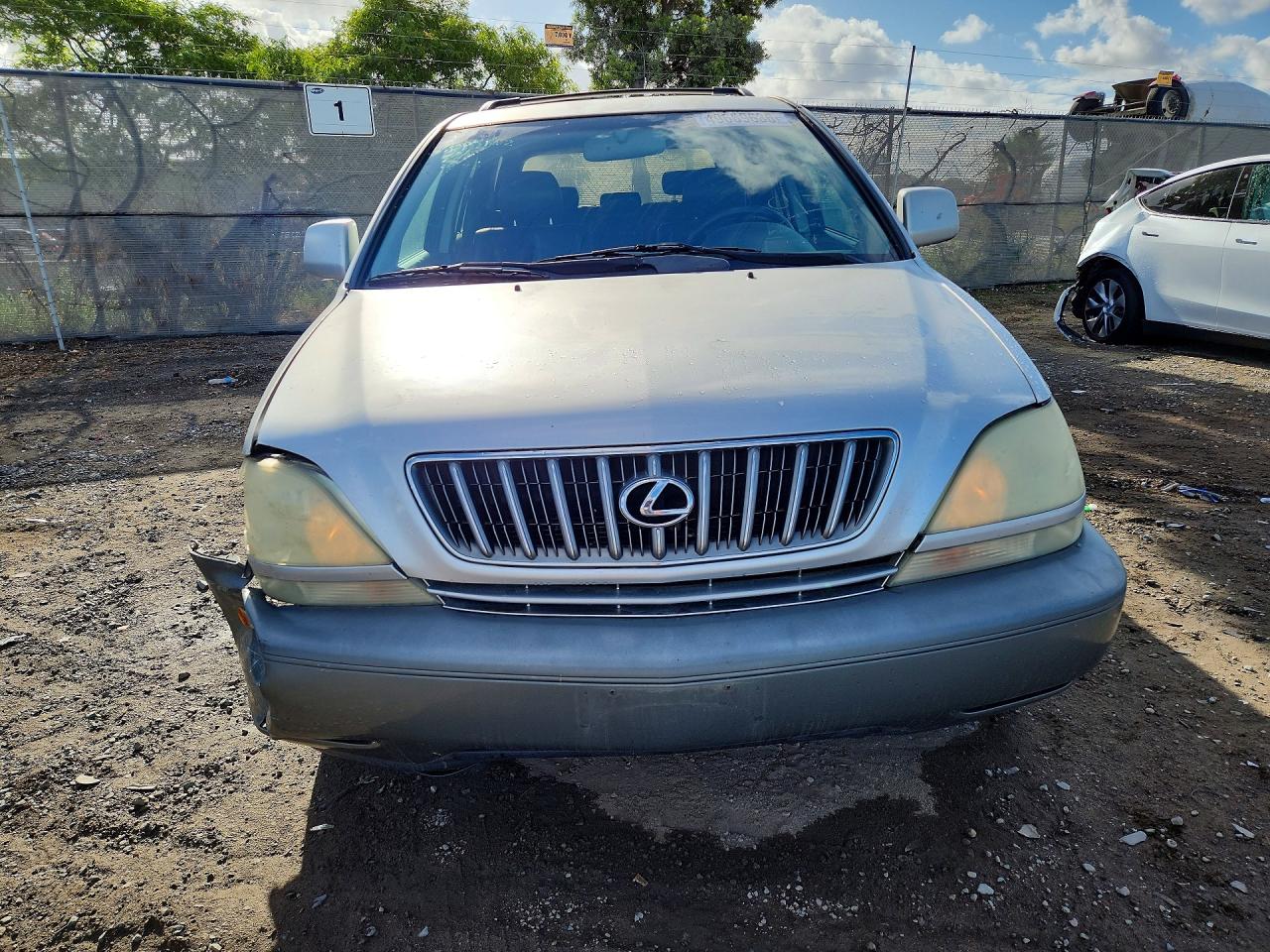 2002 Lexus Rx 300 Silver vin: JTJGF10U220149175