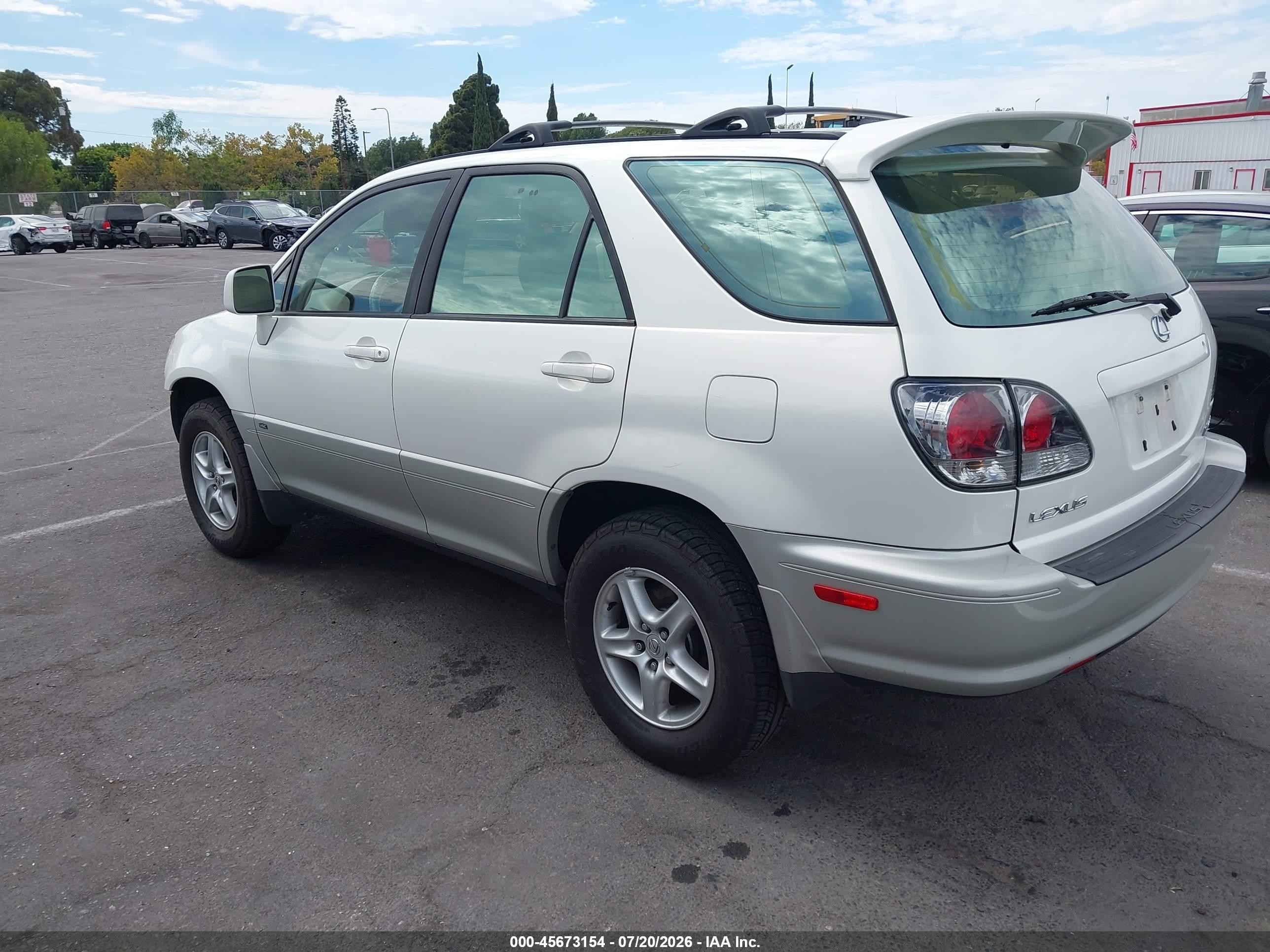 2003 Lexus Rx 300   White vin: JTJGF10U230155804