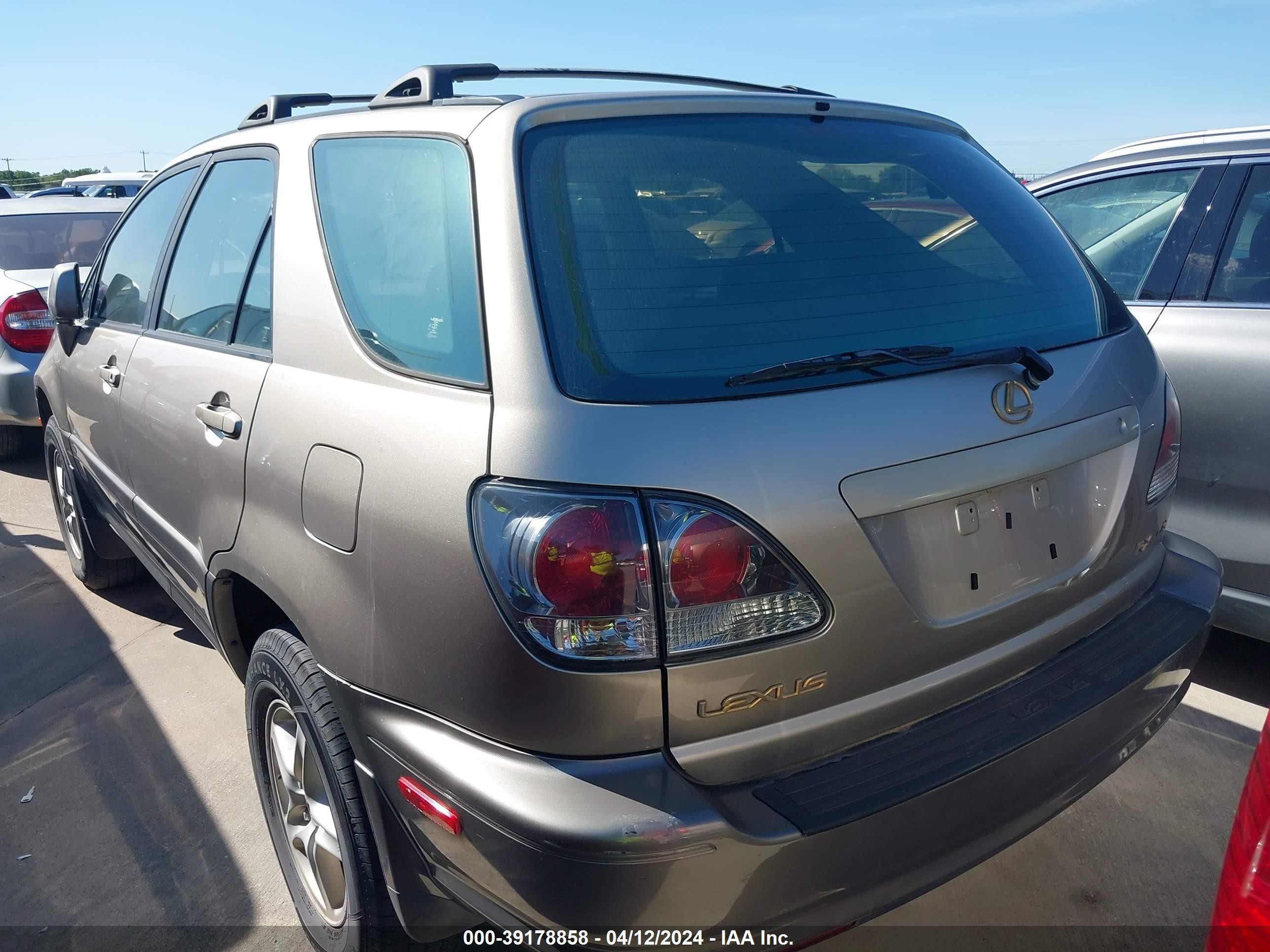 2001 Lexus Rx 300   Beige vin: JTJGF10U310116913