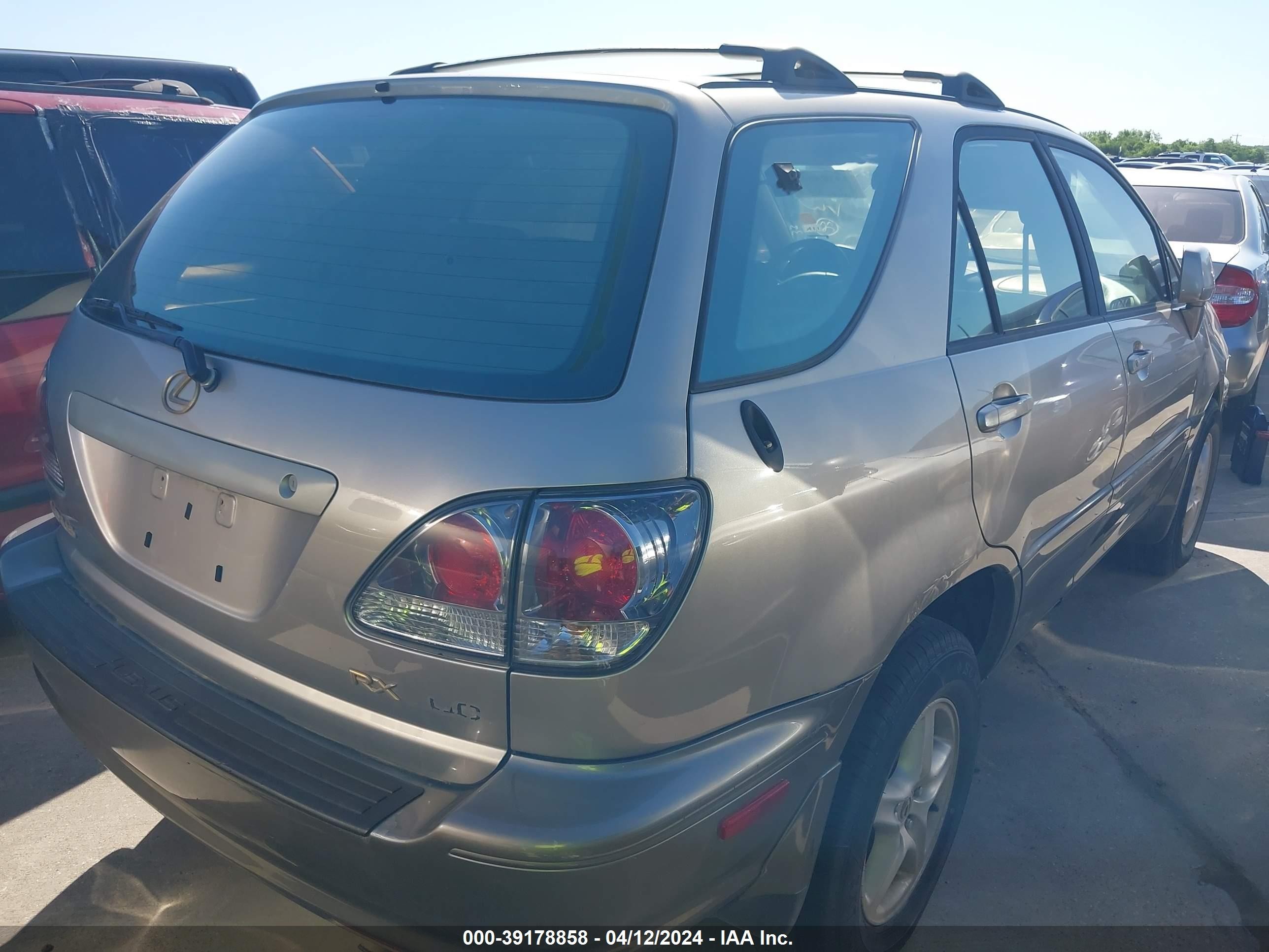2001 Lexus Rx 300   Beige vin: JTJGF10U310116913