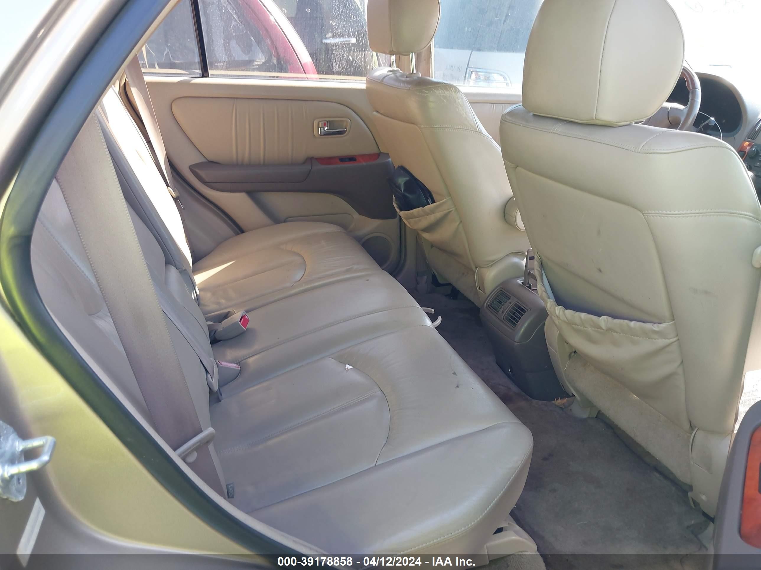 2001 Lexus Rx 300   Beige vin: JTJGF10U310116913