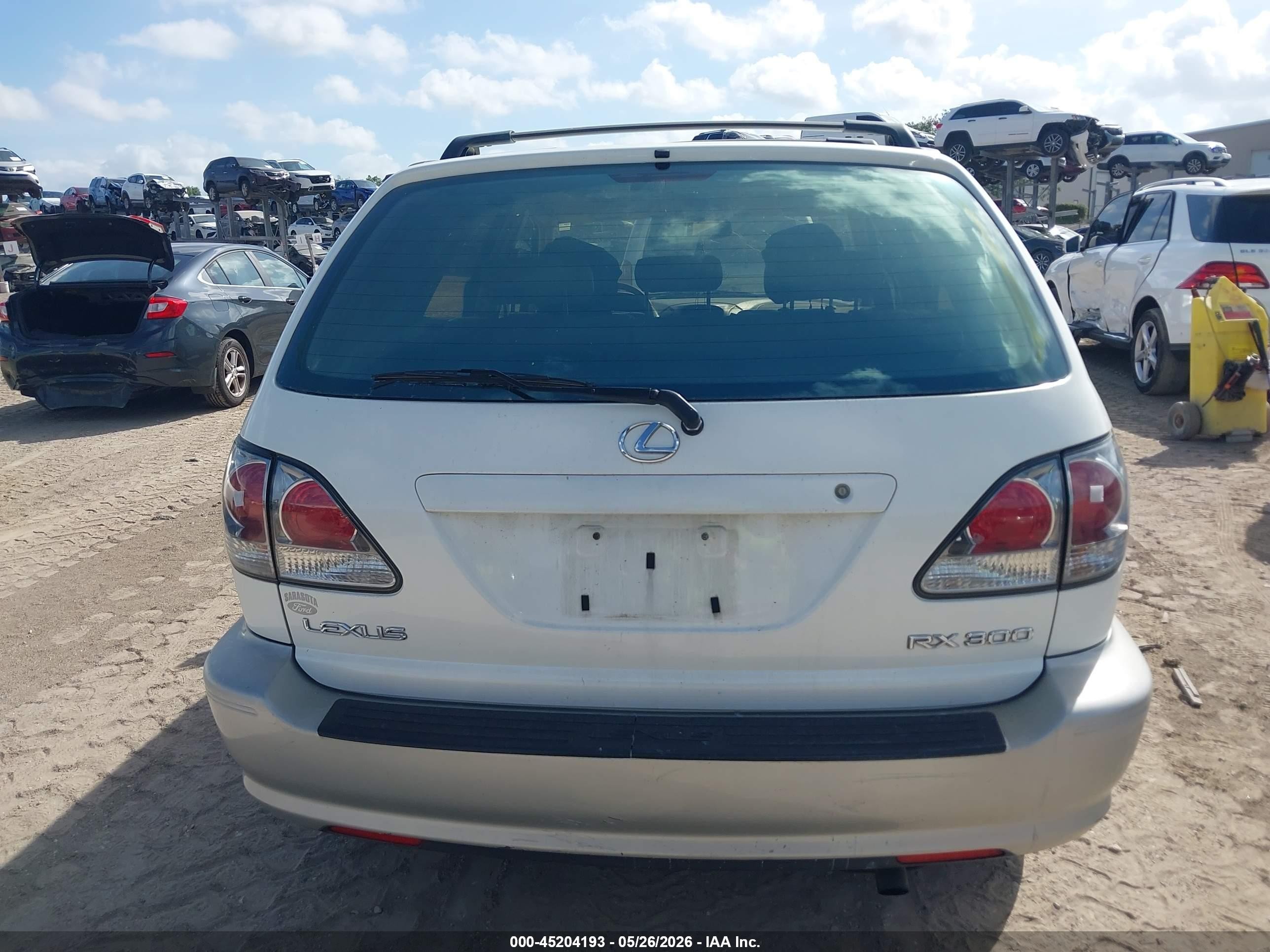 2002 Lexus Rx 300   White vin: JTJGF10U320135625