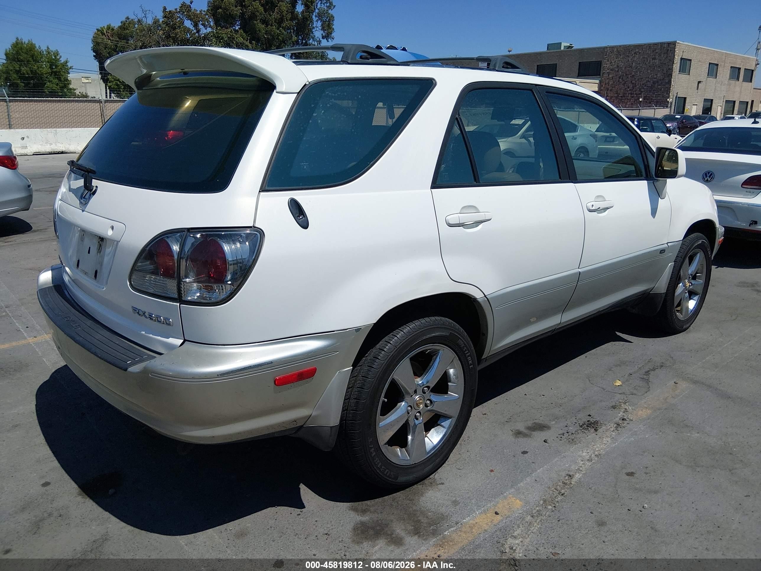 2001 Lexus Rx 300   White vin: JTJGF10U410086305
