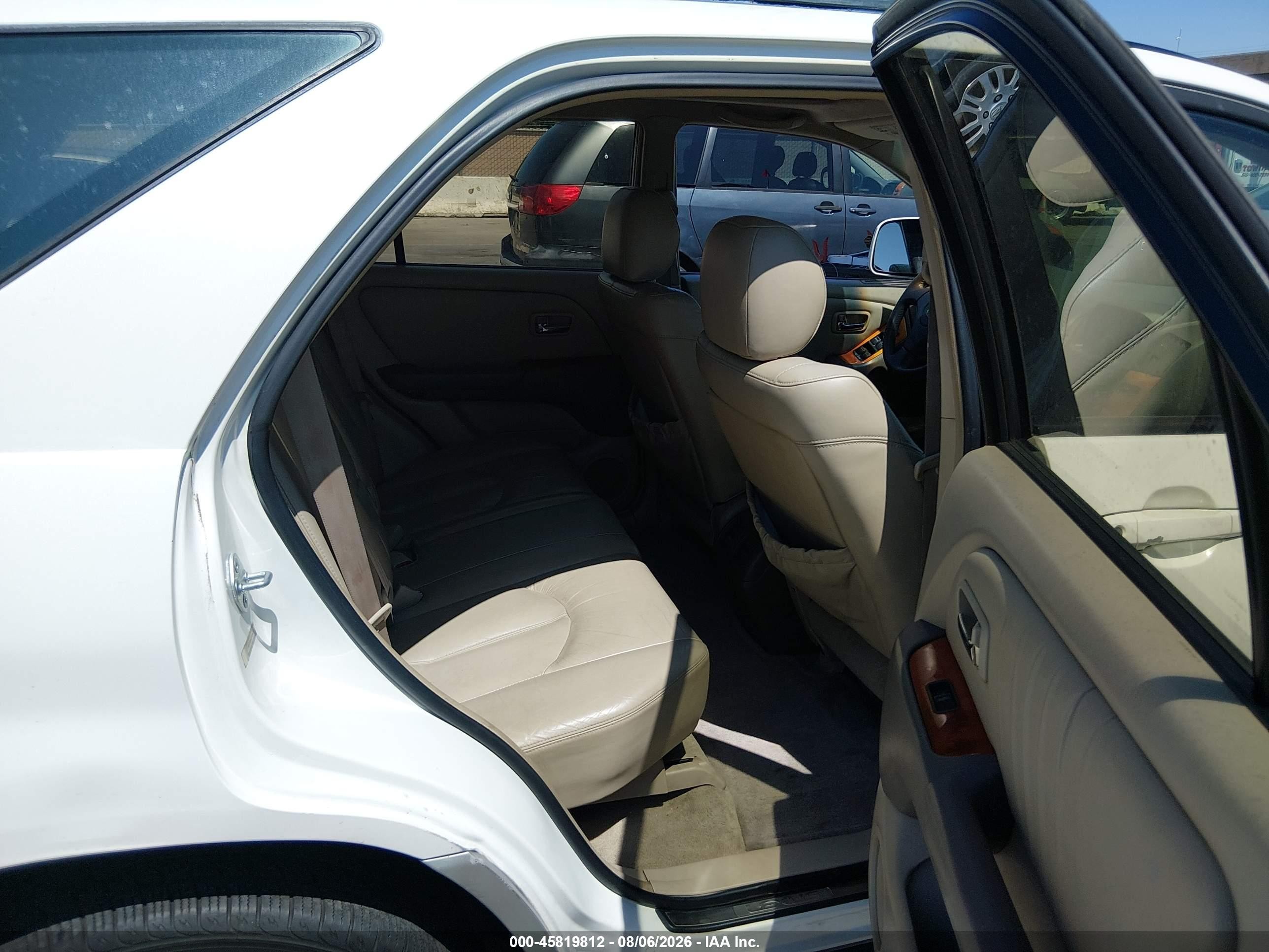 2001 Lexus Rx 300   White vin: JTJGF10U410086305