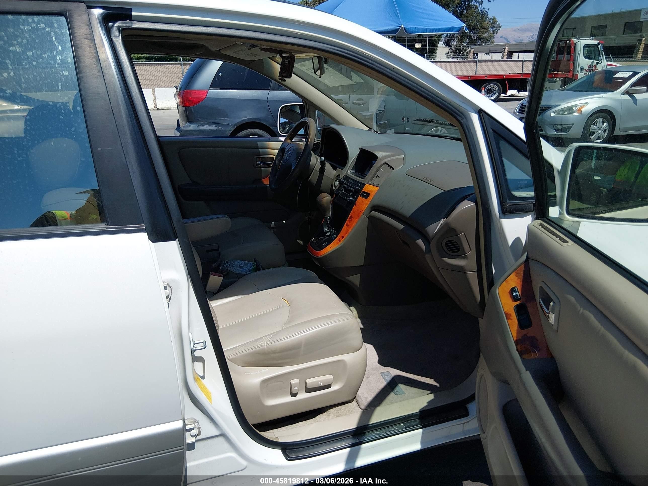 2001 Lexus Rx 300   White vin: JTJGF10U410086305