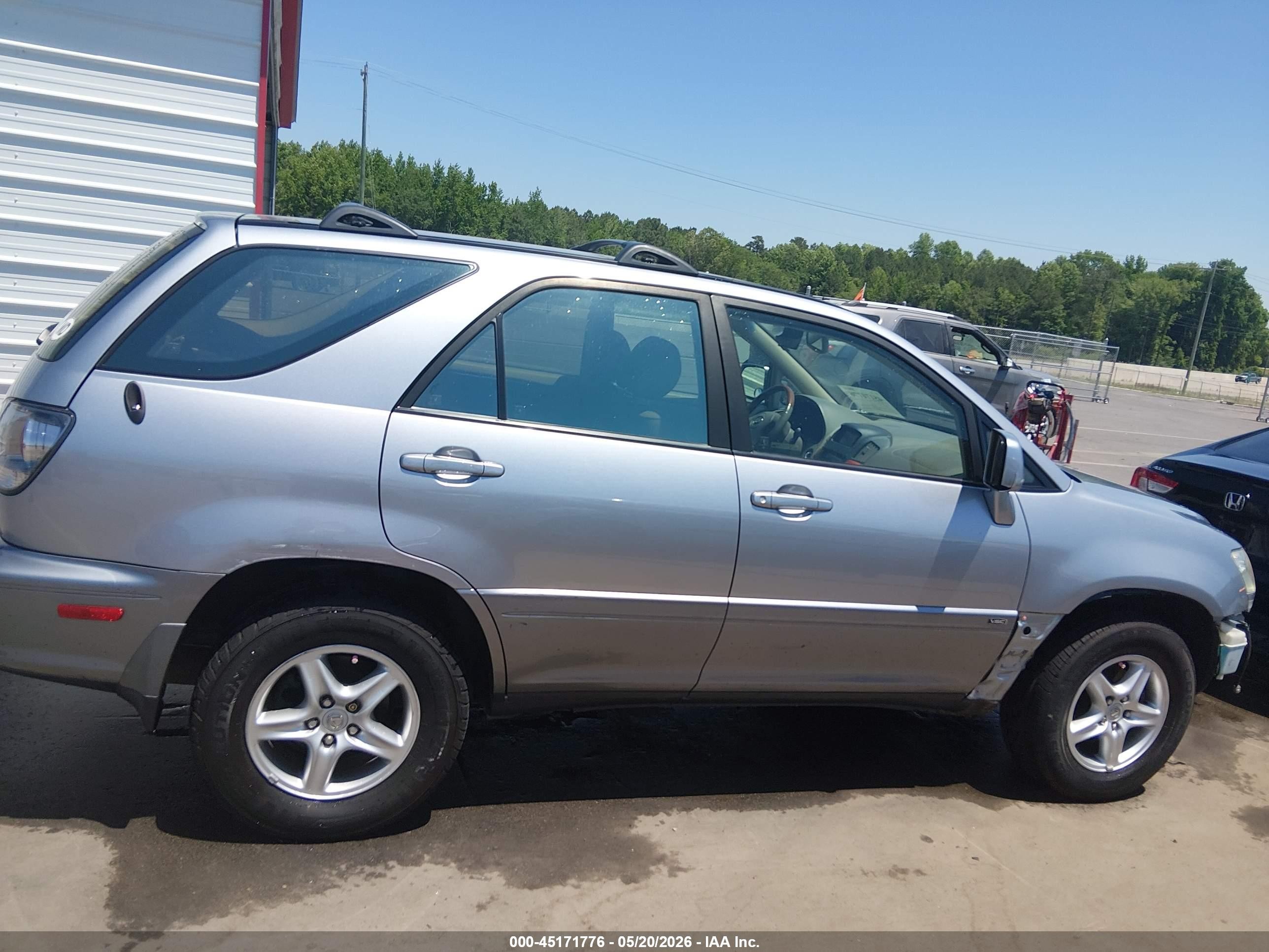 2002 Lexus Rx 300   Silver vin: JTJGF10U420144253