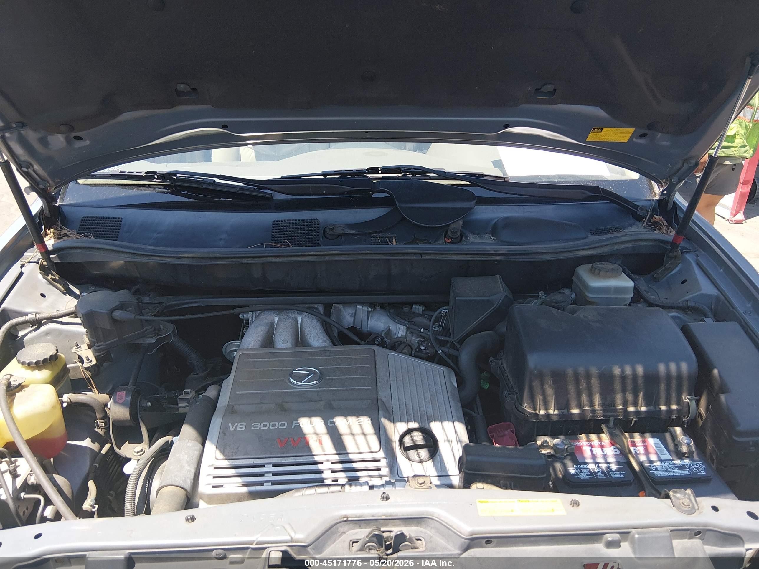 2002 Lexus Rx 300   Silver vin: JTJGF10U420144253