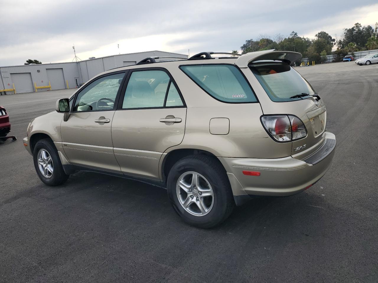 2002 Lexus Rx 300 Gold vin: JTJGF10U520143418