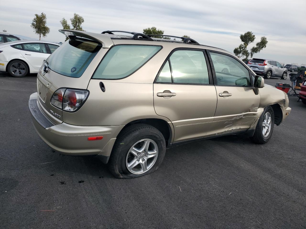 2002 Lexus Rx 300 Gold vin: JTJGF10U520143418