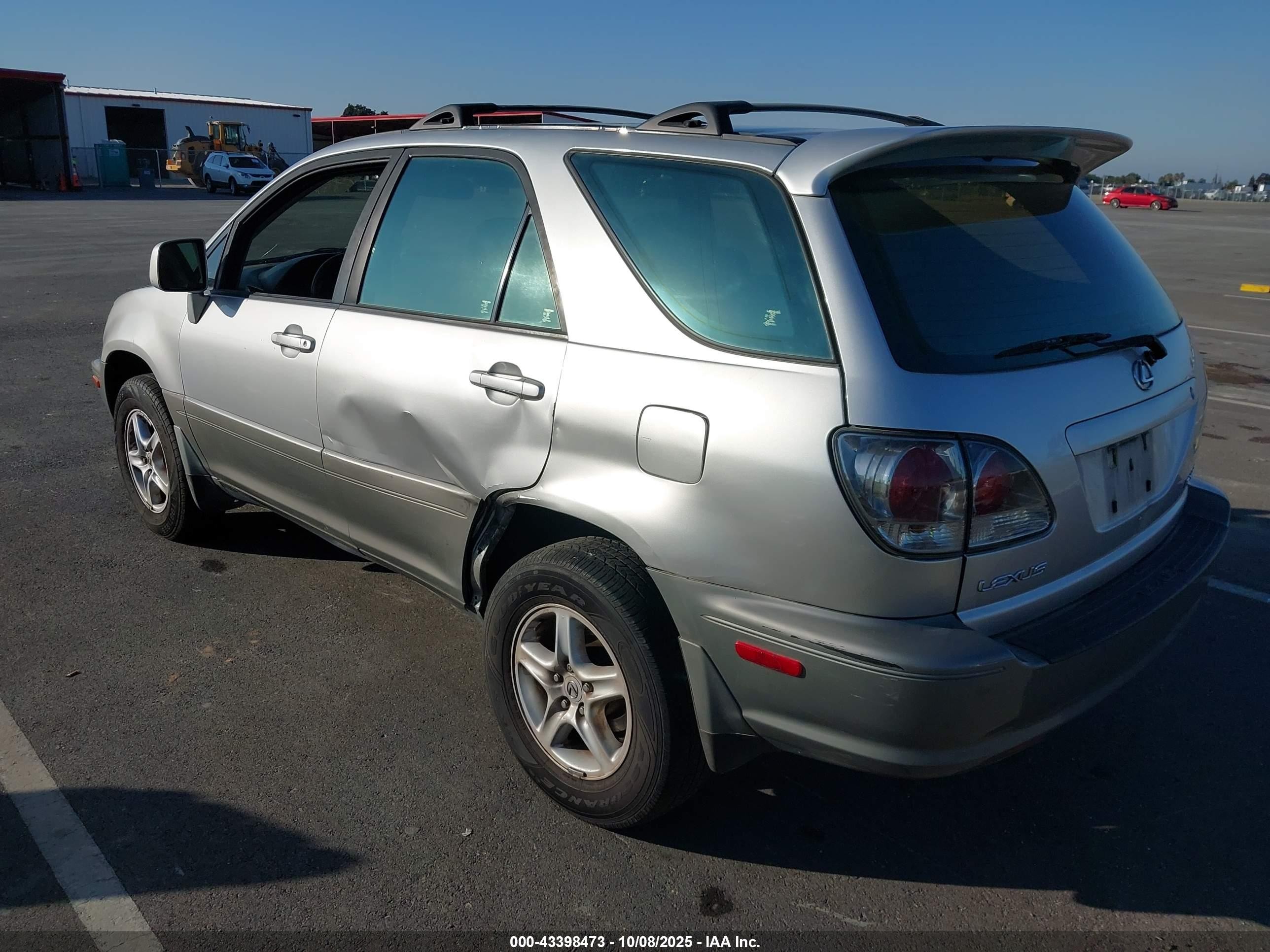 2001 Lexus Rx 300   Серебряный vin: JTJGF10U610117988