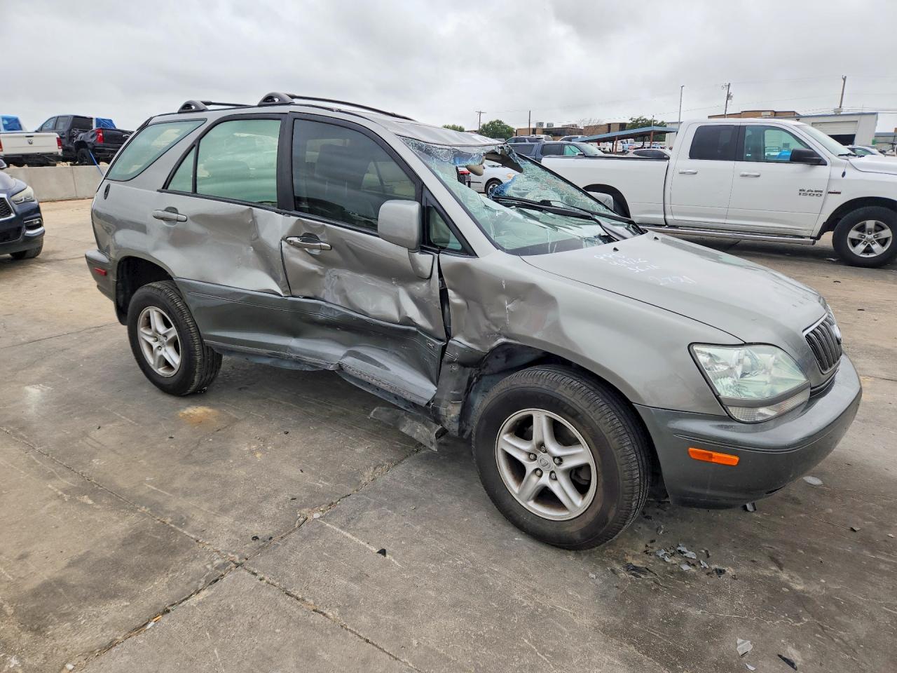 2001 Lexus Rx 300 Зеленый vin: JTJGF10U710112721