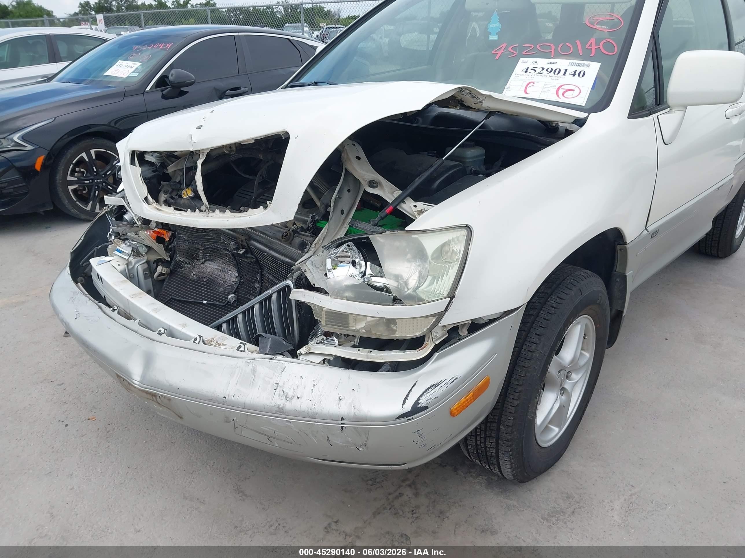2001 Lexus Rx 300   White vin: JTJGF10U710117336
