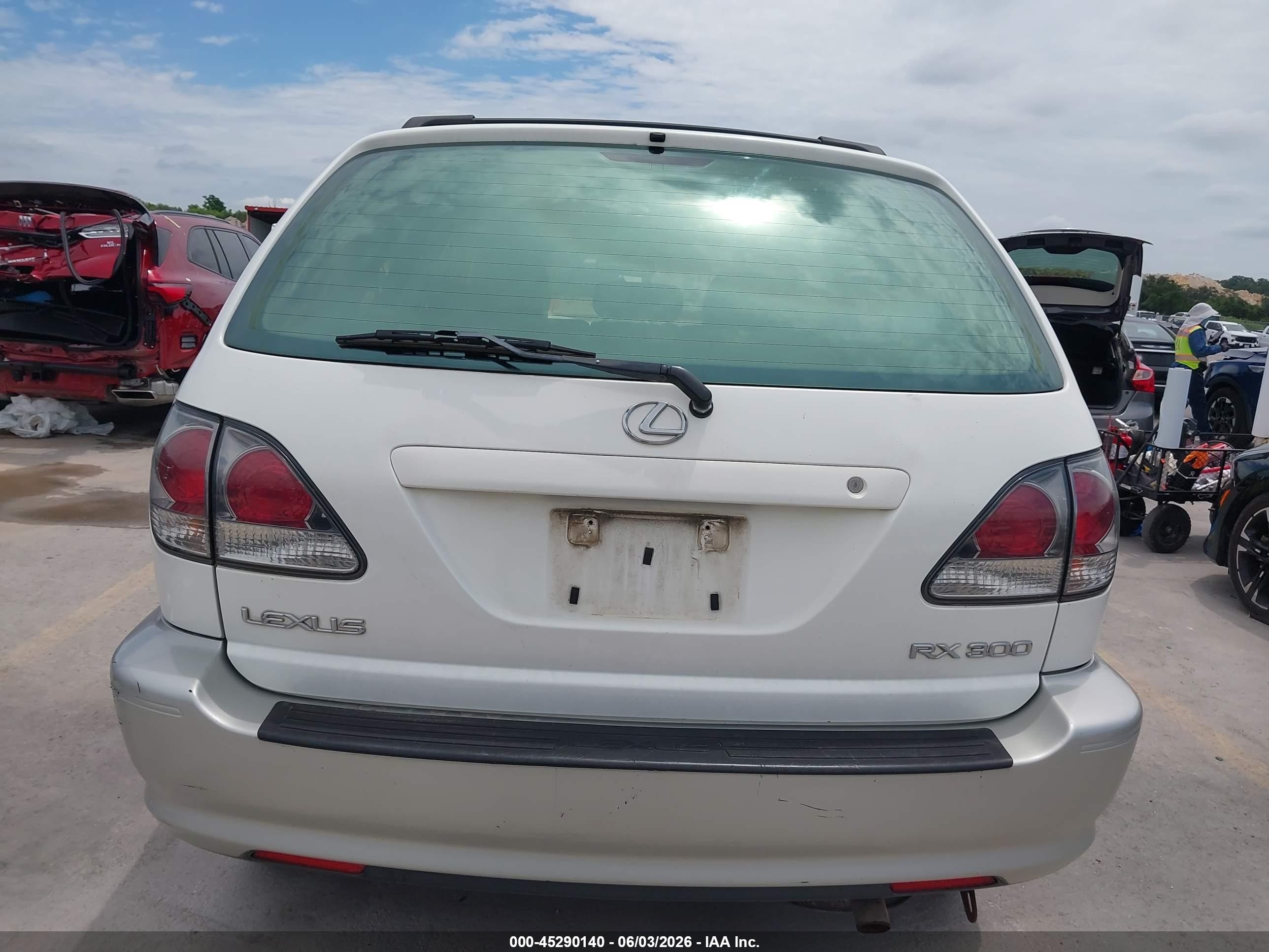 2001 Lexus Rx 300   White vin: JTJGF10U710117336