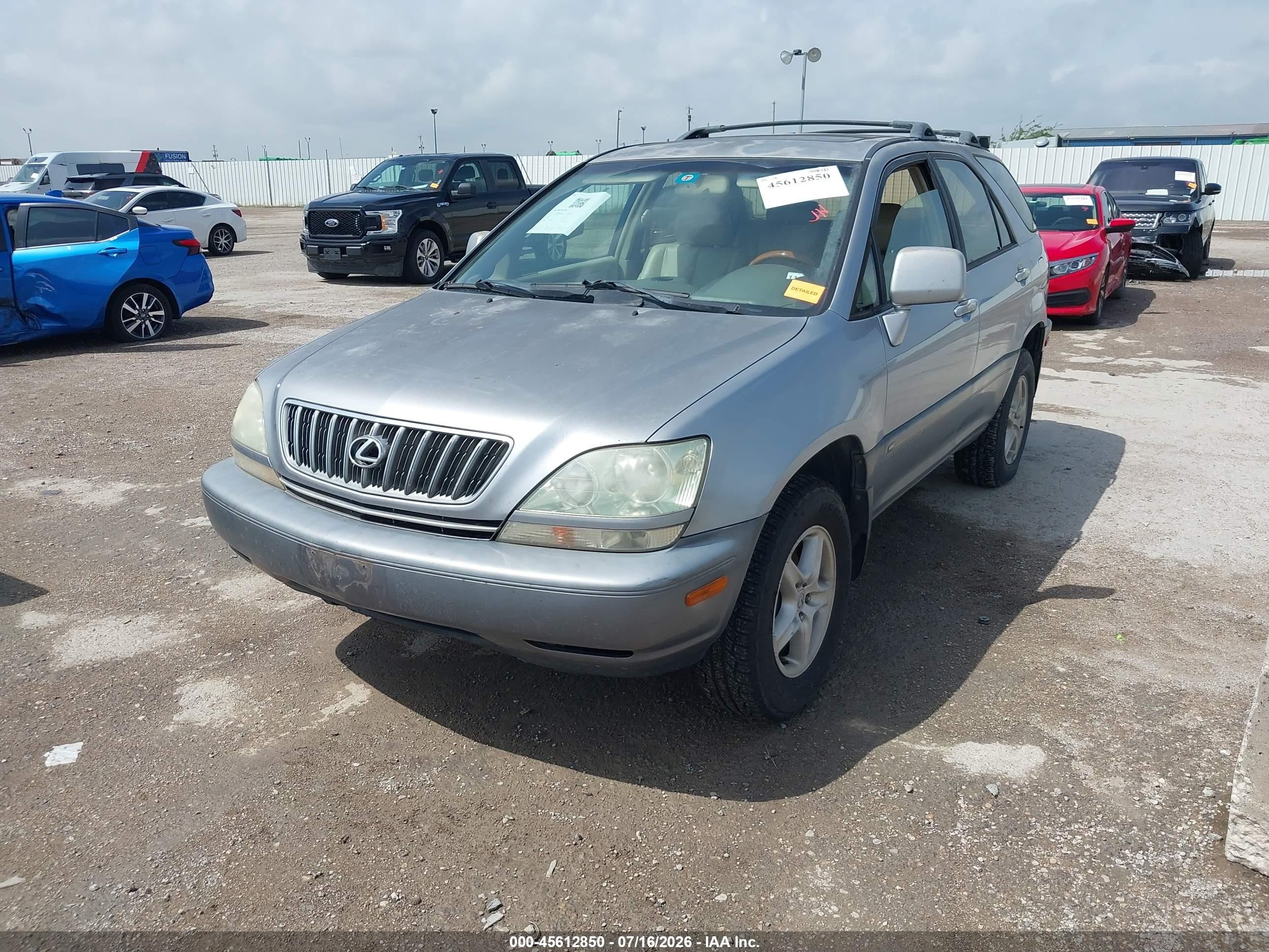 2002 Lexus Rx 300   Бежевый vin: JTJGF10U820131697