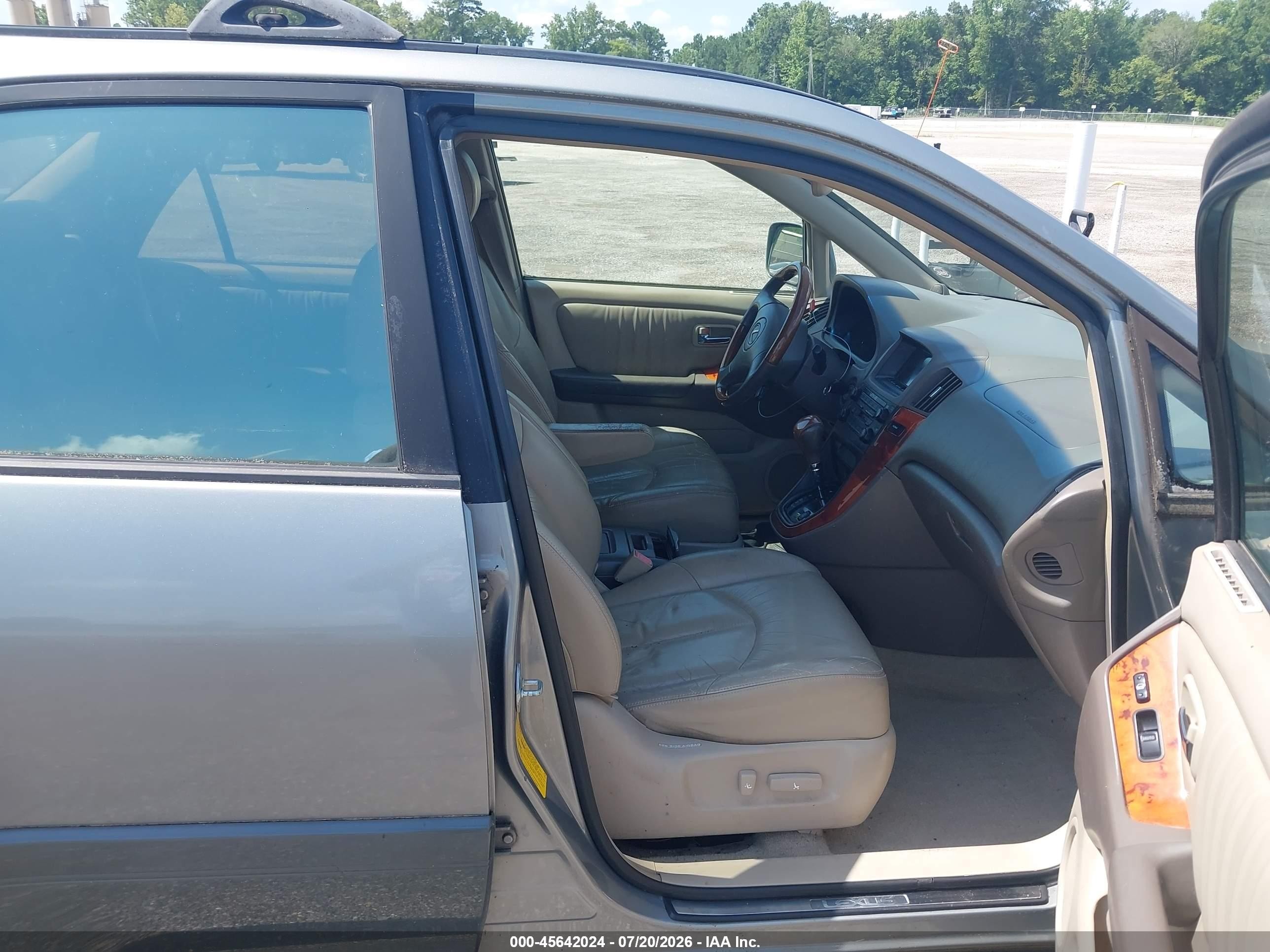 2002 Lexus Rx 300 Silver vin: JTJGF10U820147849