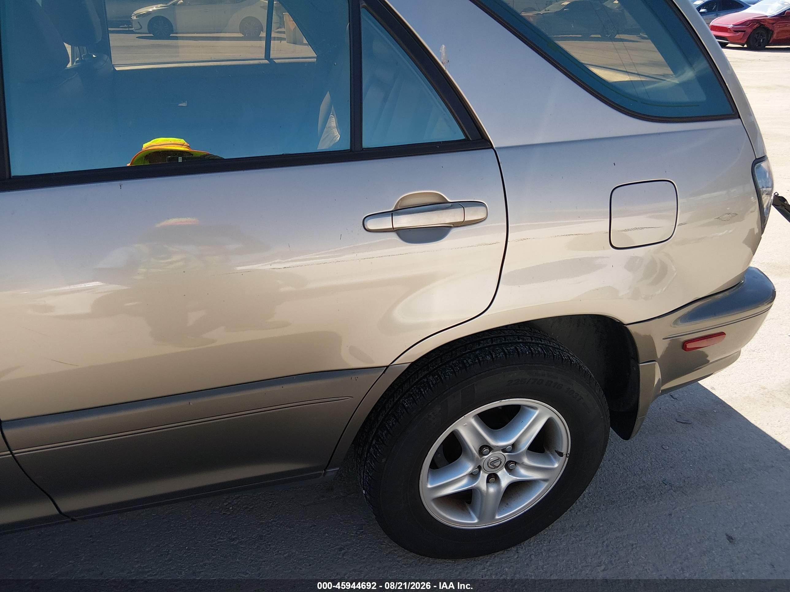 2003 Lexus Rx 300   Champagne vin: JTJGF10U830156097