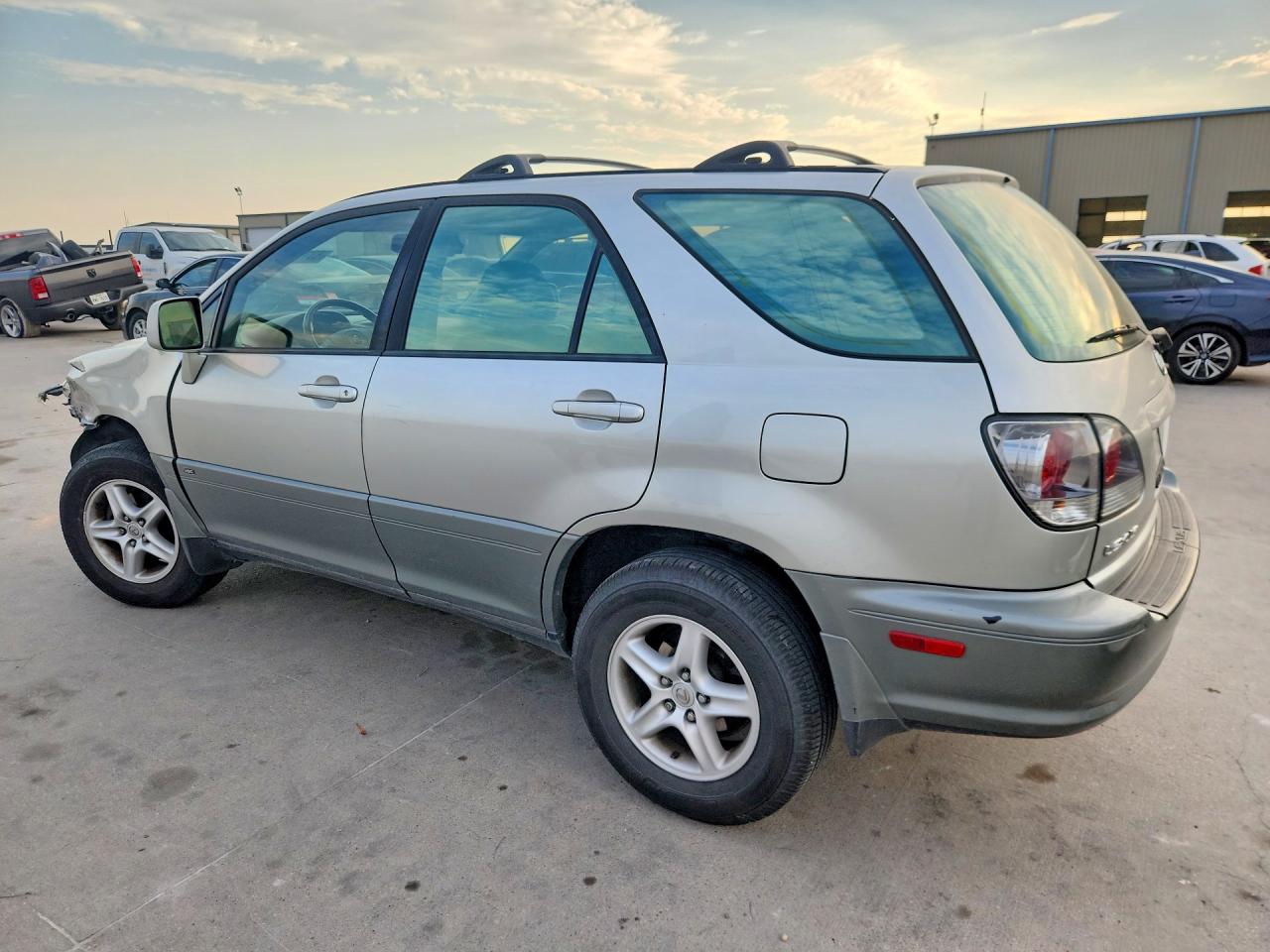 2002 Lexus Rx 300 Серебряный vin: JTJGF10U920125536