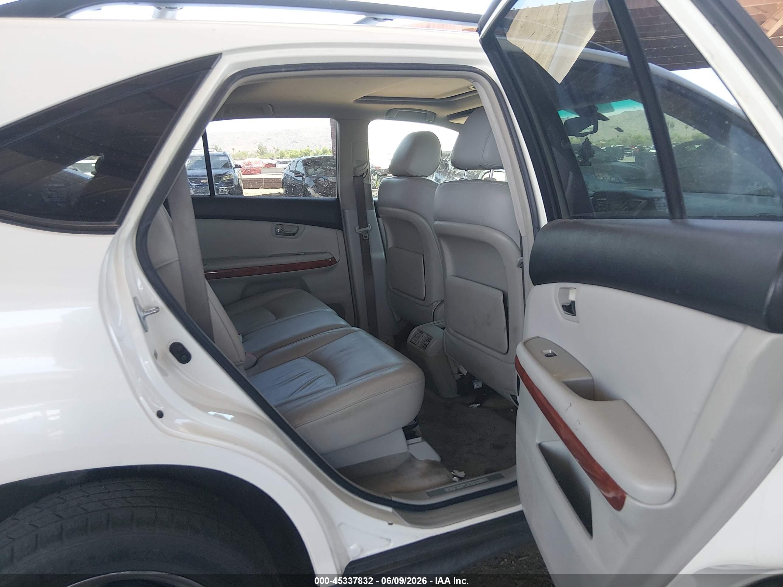 2007 Lexus Rx 400h White vin: JTJGW31U072005338