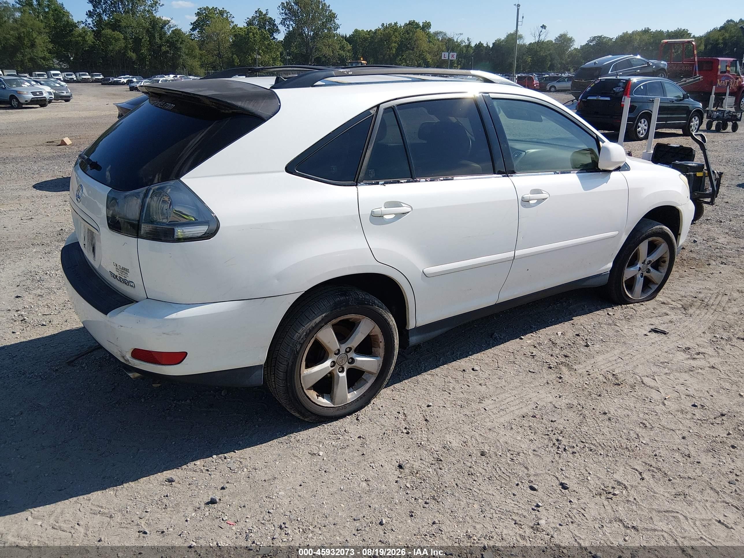 2004 Lexus Rx 330   White vin: JTJHA31U040038513