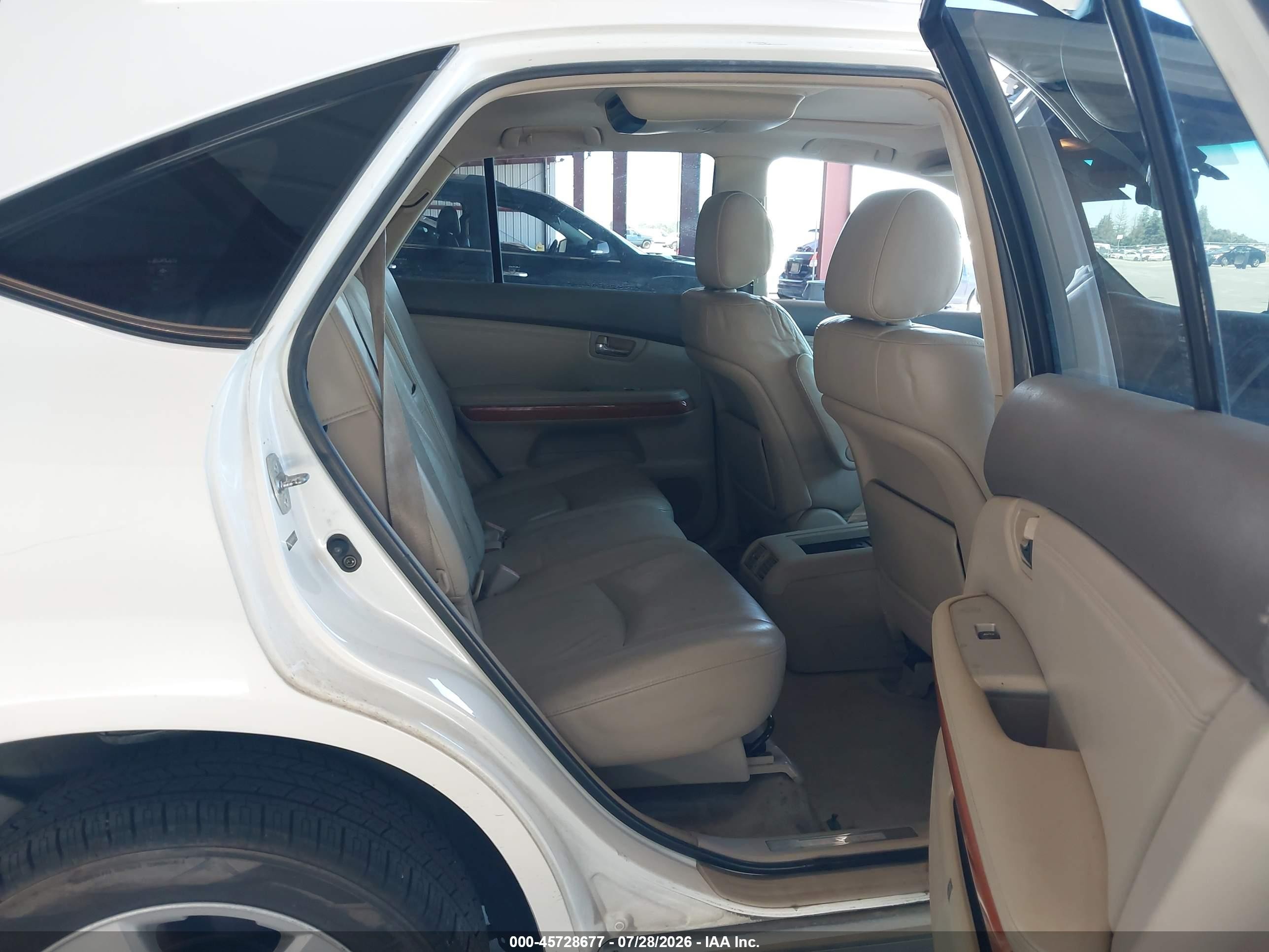 2004 Lexus Rx 330   White vin: JTJHA31U040063007
