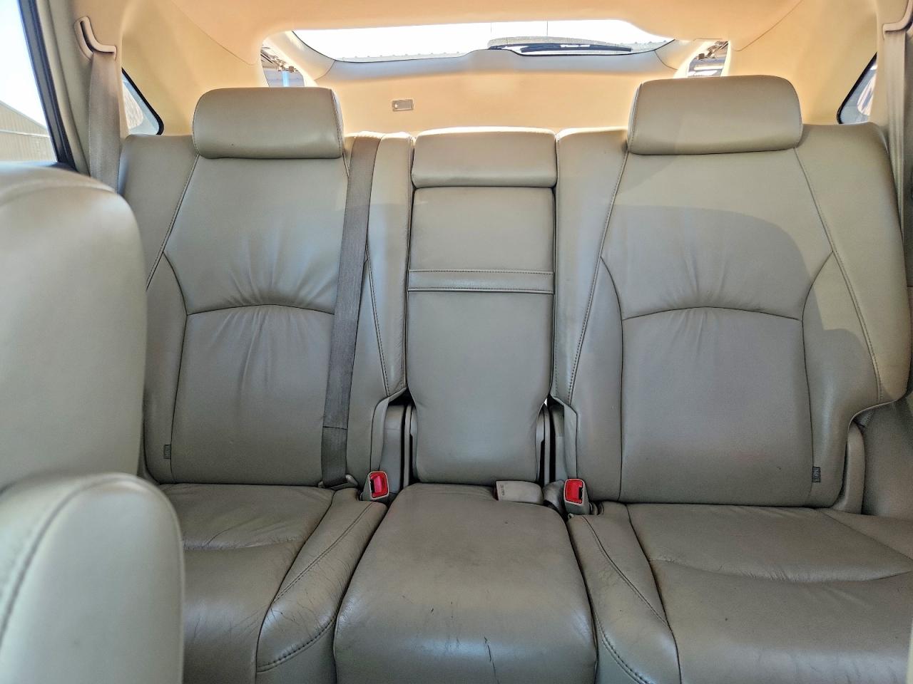 2004 Lexus Rx 330 White vin: JTJHA31U240047875