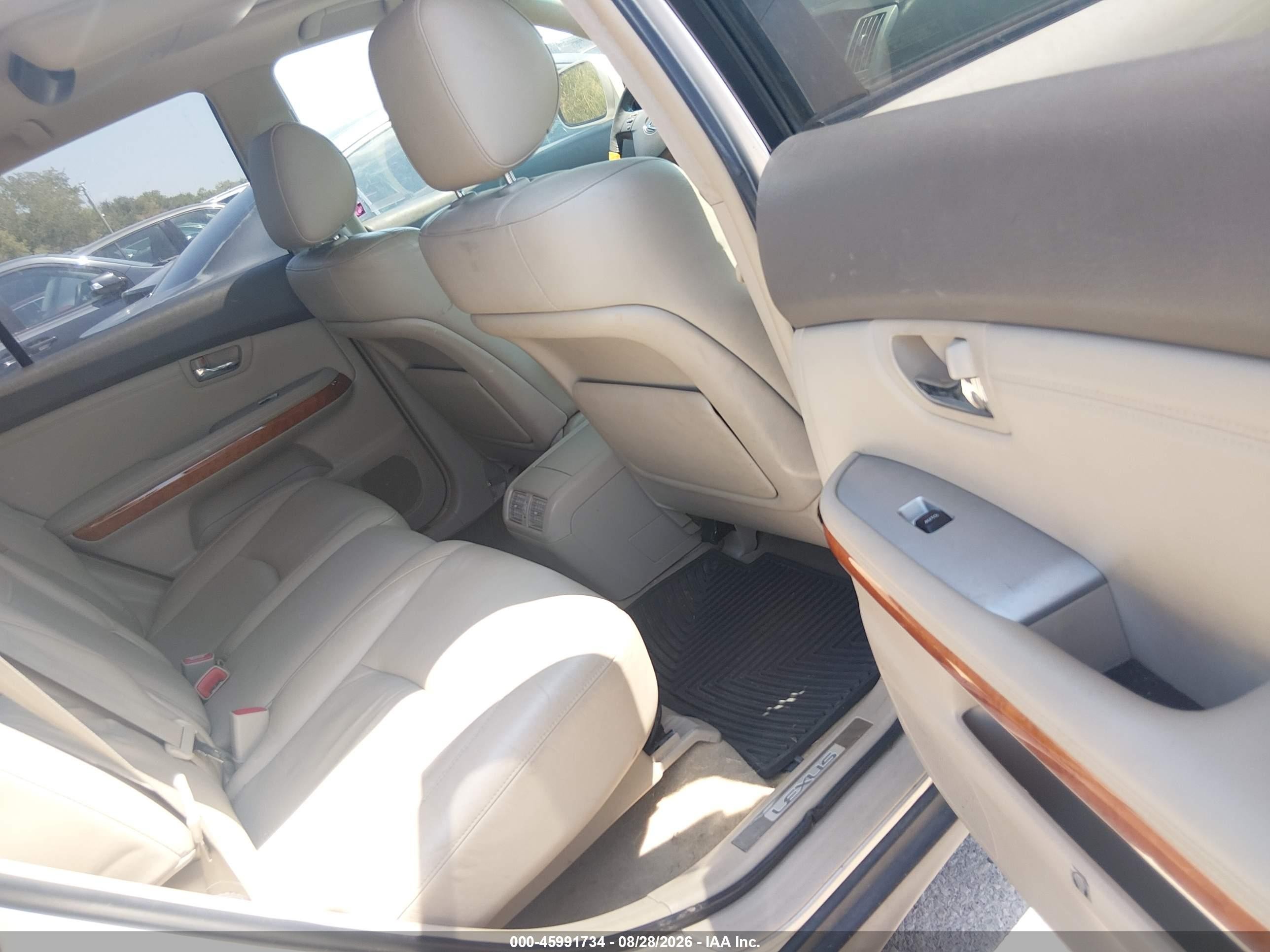 2004 Lexus Rx 330   Gold vin: JTJHA31U240056883