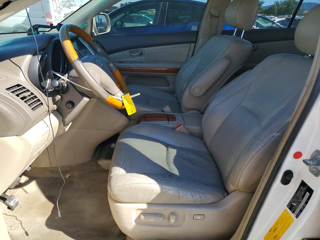 2004 Lexus Rx 330 White vin: JTJHA31U440017227