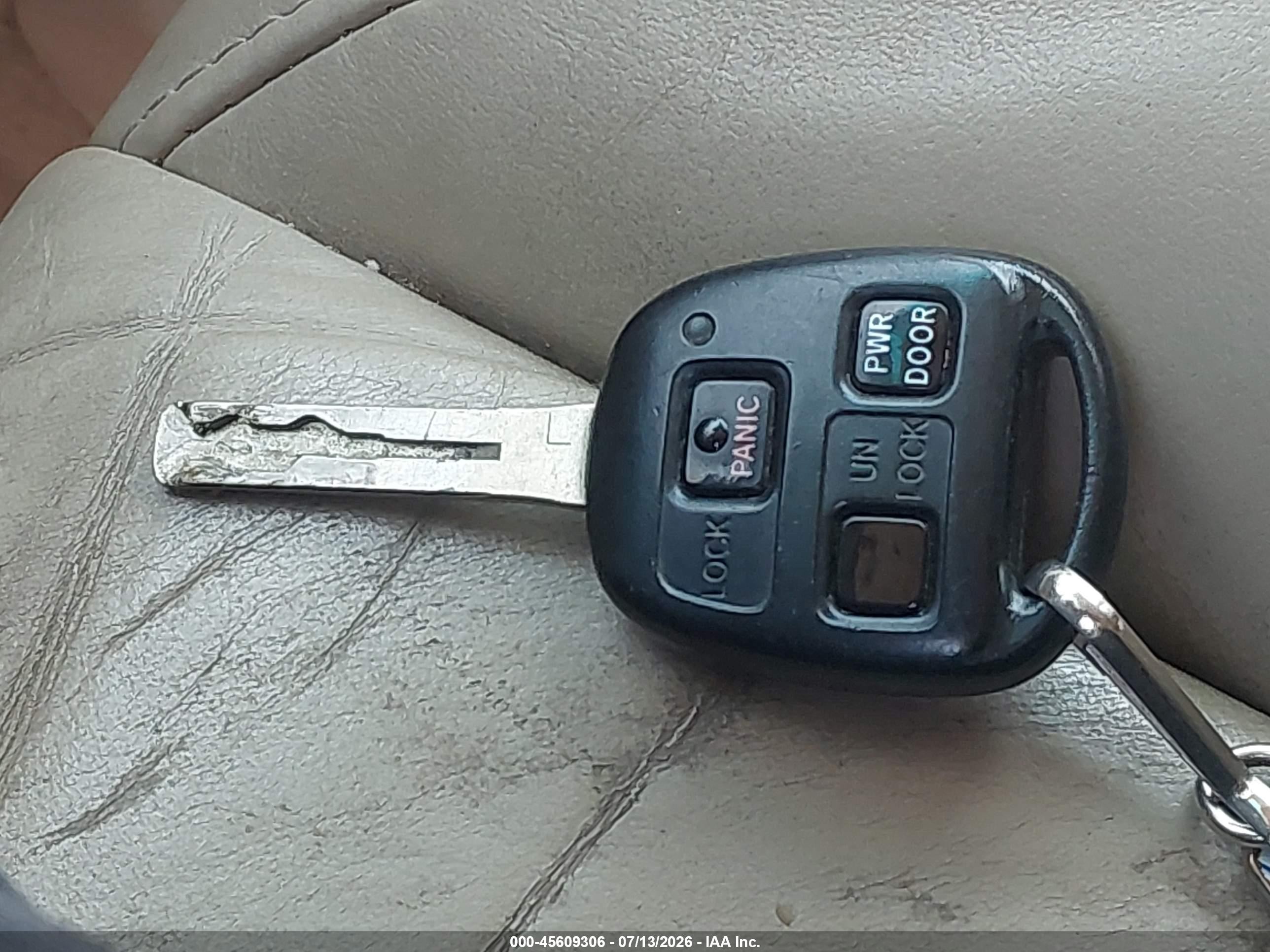 2004 Lexus Rx 330   Серебряный vin: JTJHA31U440029149