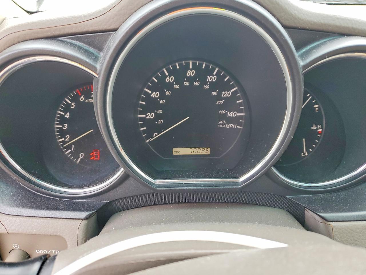 2004 Lexus Rx 330 Tan vin: JTJHA31U640067367