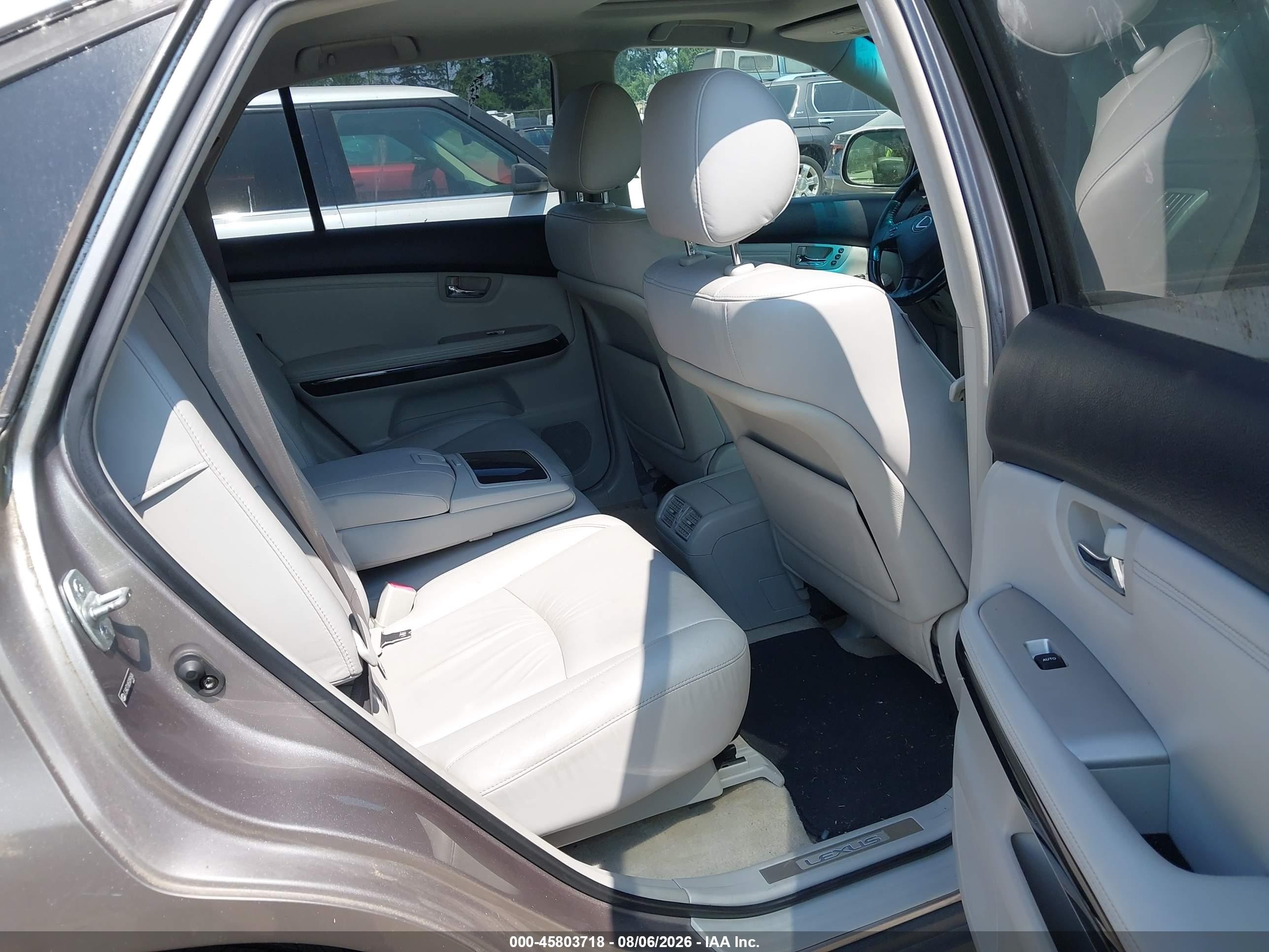 2005 Lexus Rx 330   Silver vin: JTJHA31U650091606