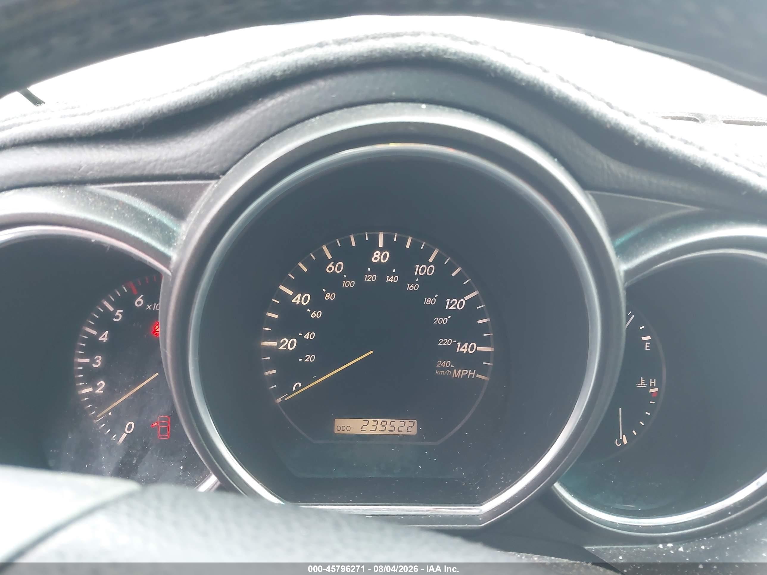 2004 Lexus Rx 330   Silver vin: JTJHA31UX40023985