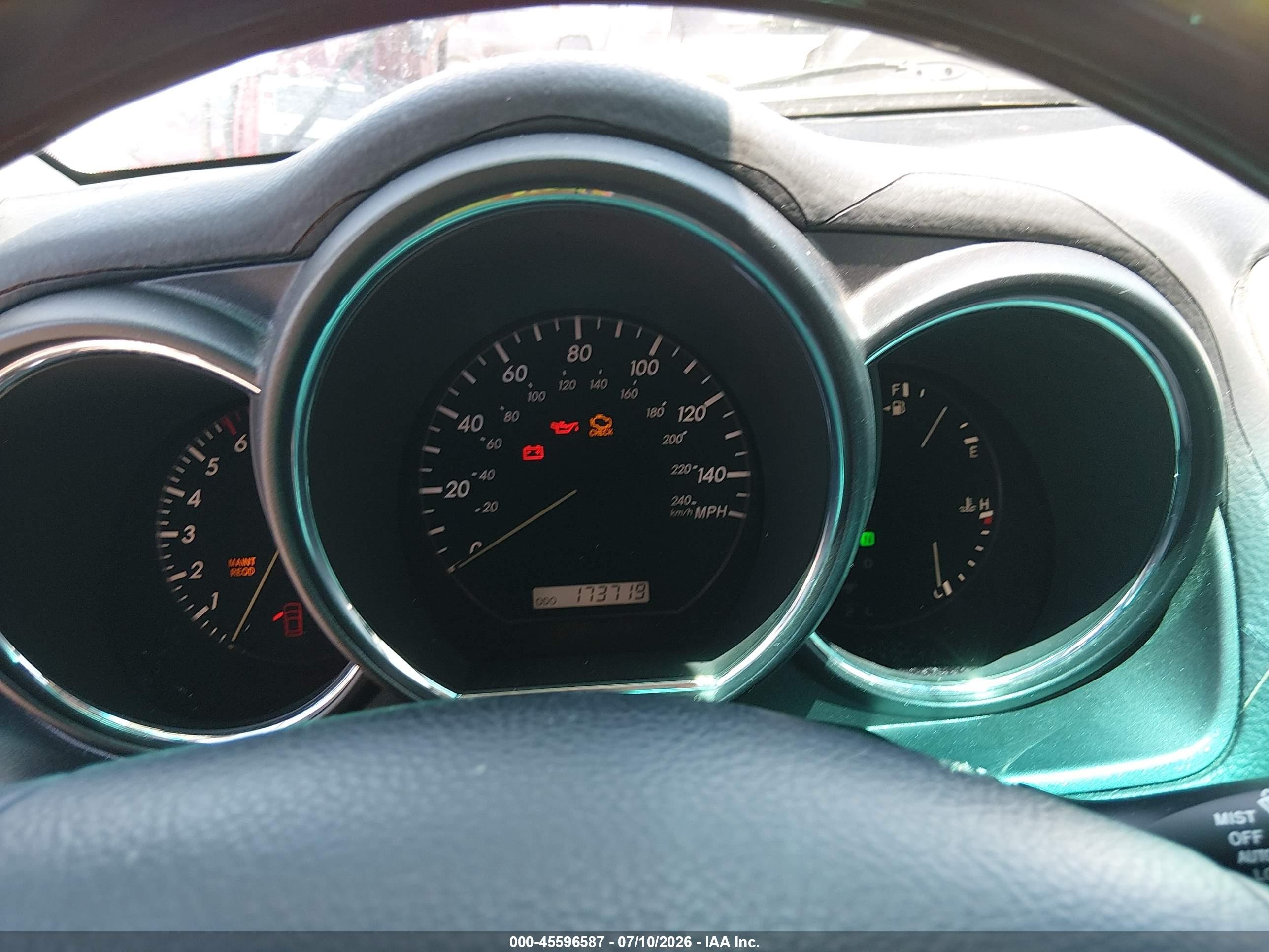 2004 Lexus Rx 330   Silver vin: JTJHA31UX40033092