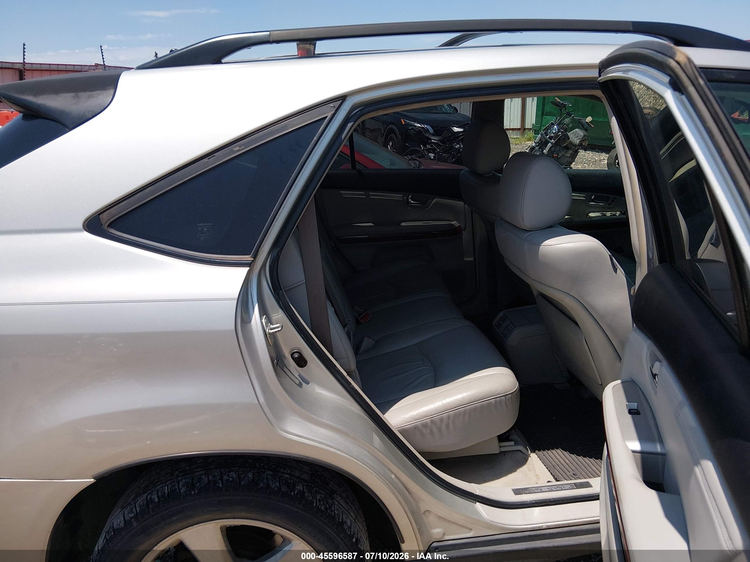 2004 Lexus Rx 330   Silver vin: JTJHA31UX40033092