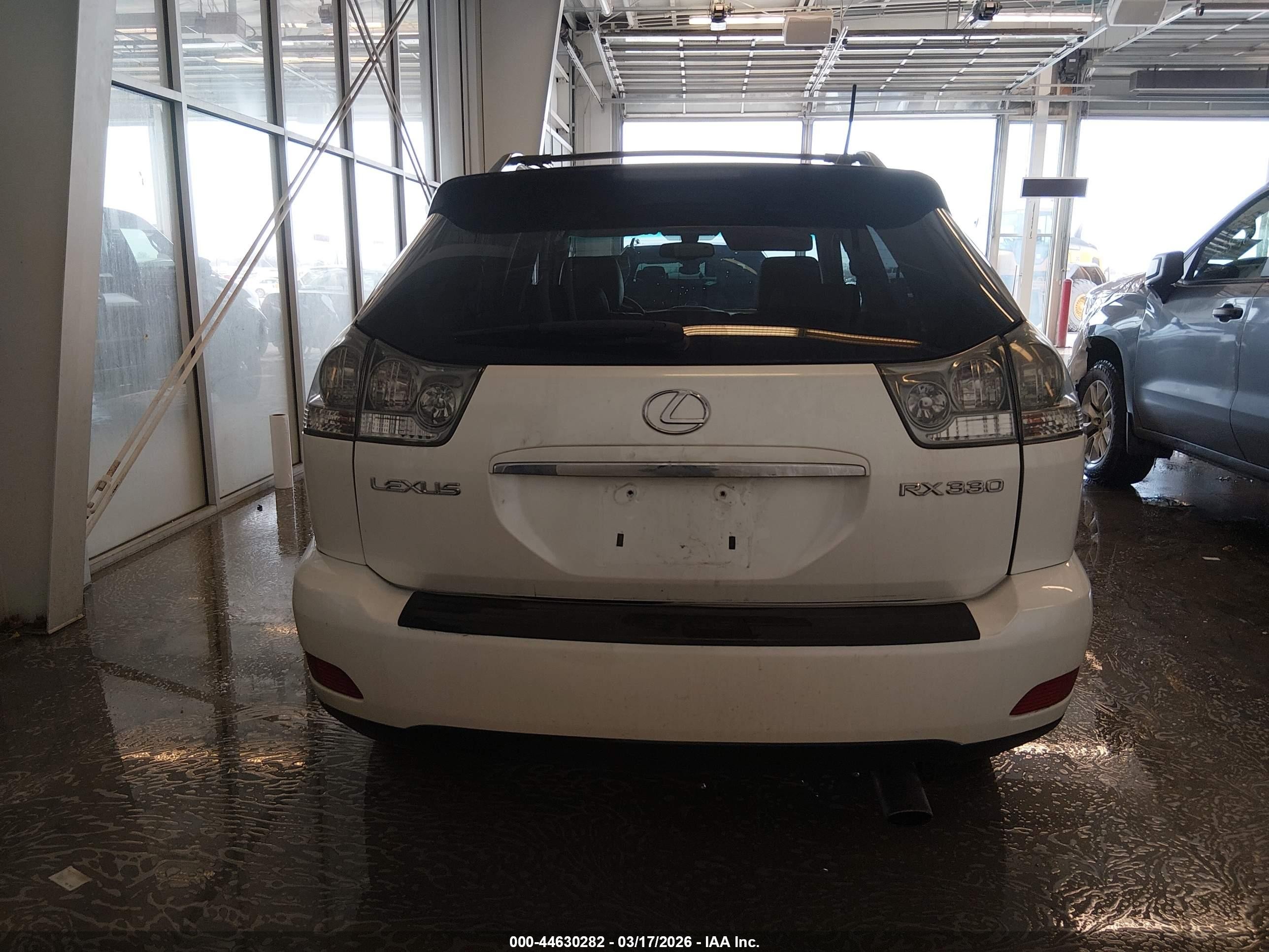 2004 Lexus Rx 330   White vin: JTJHA31UX40063208