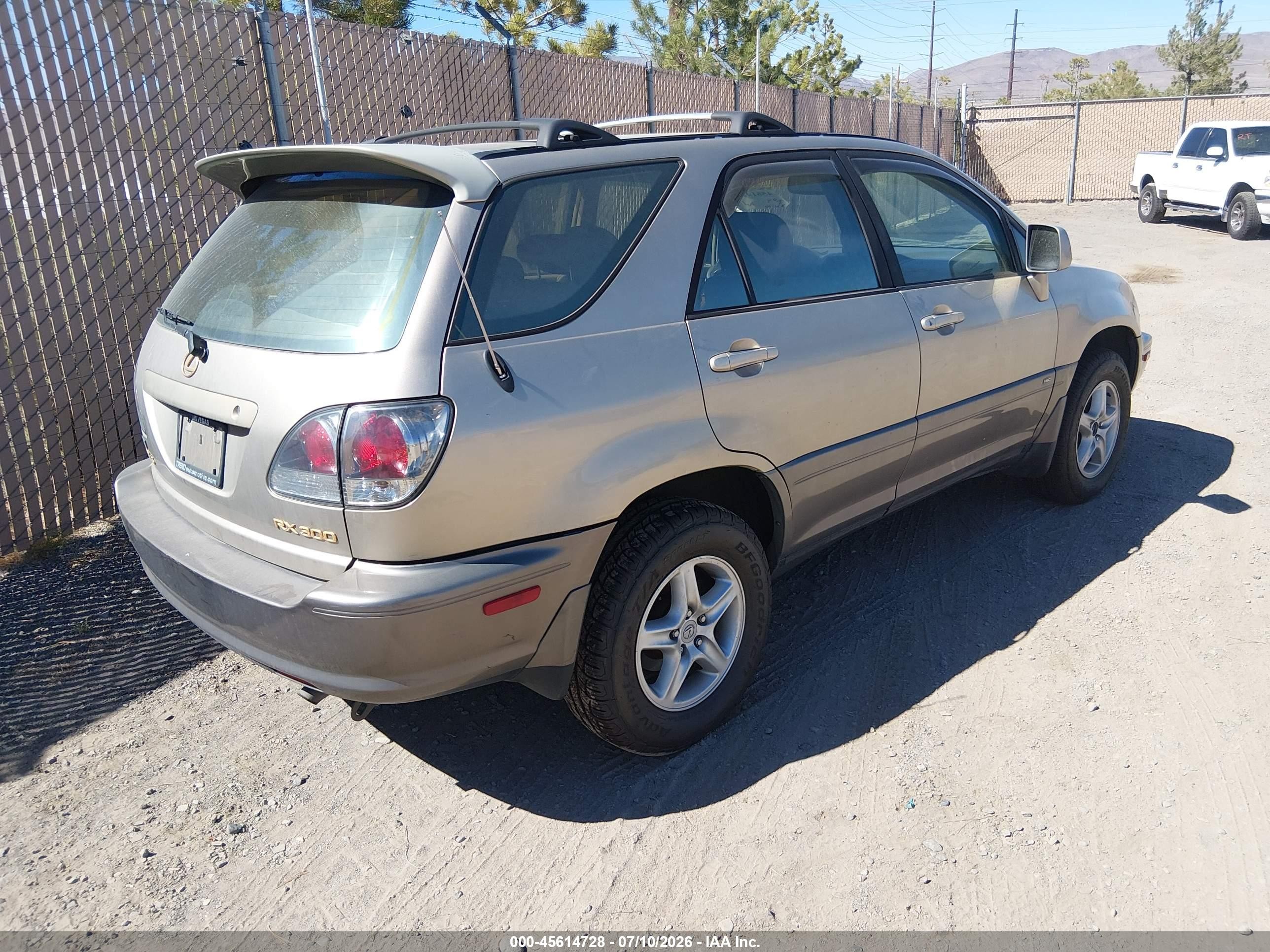 2001 Lexus Rx 300   Золотой vin: JTJHF10U010197468