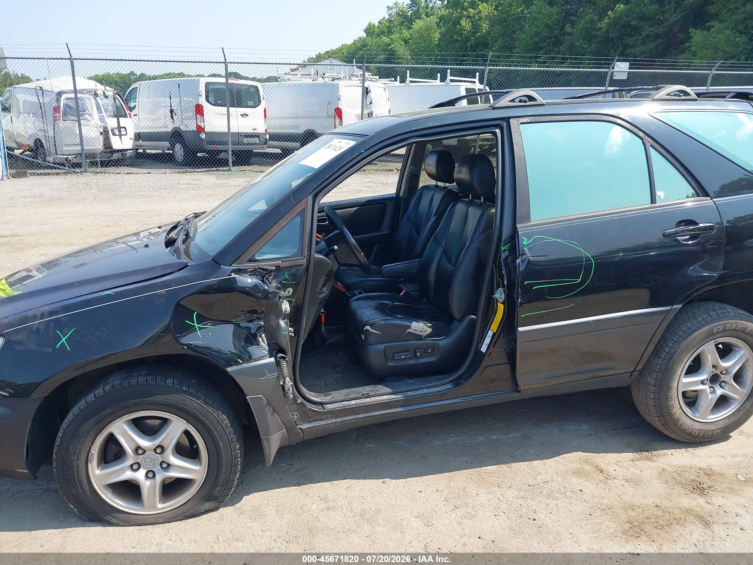 2001 Lexus Rx 300   Black vin: JTJHF10U110175799