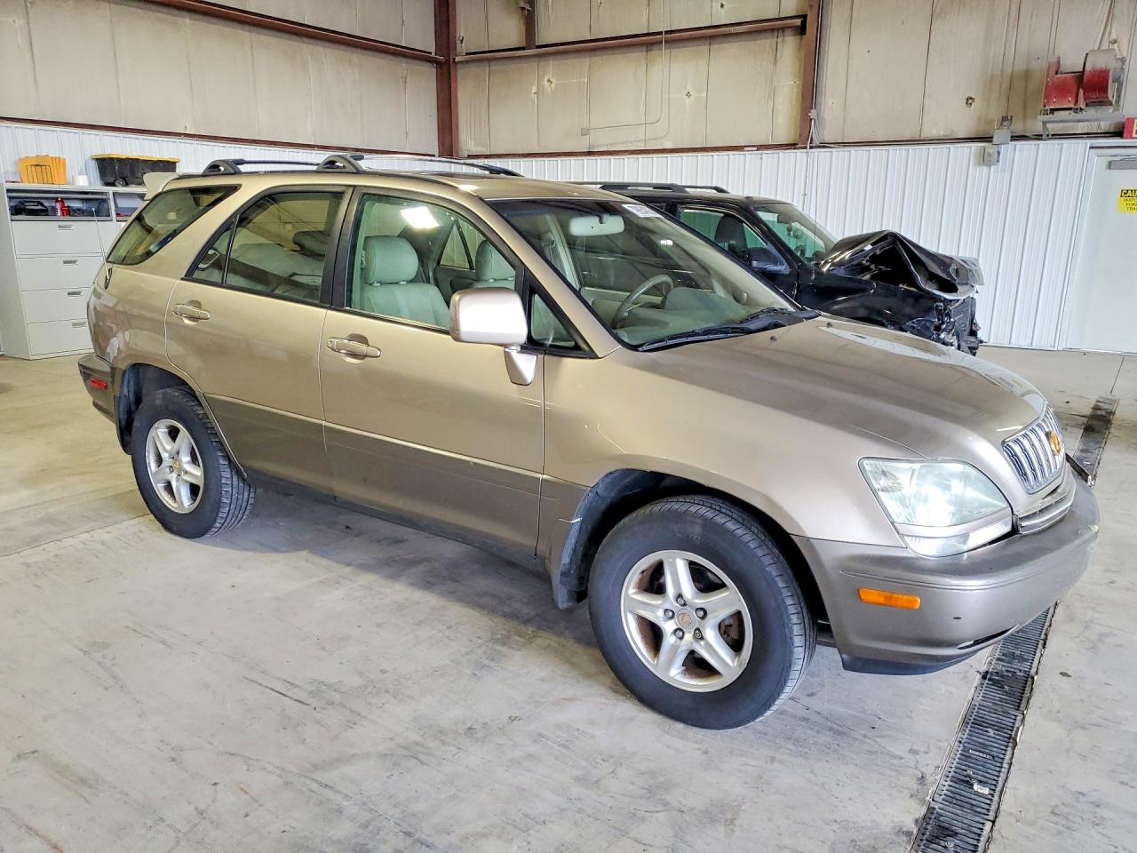 2001 Lexus Rx 300 Base Золотой vin: JTJHF10U210174323