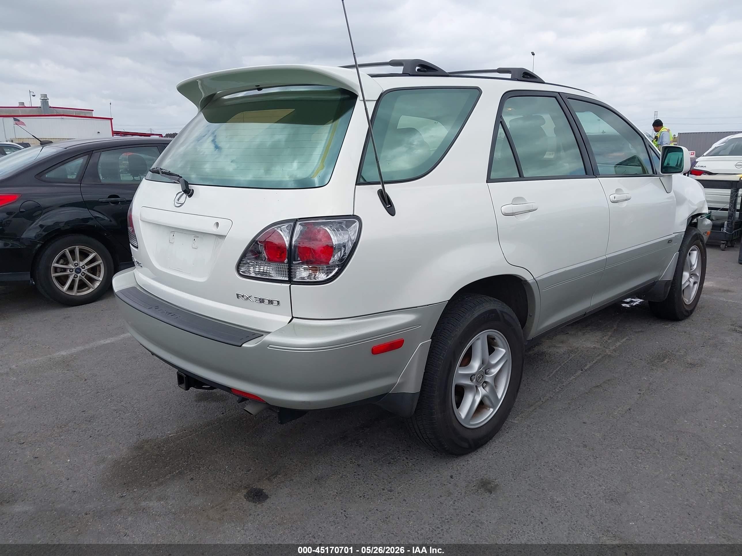 2001 Lexus Rx 300   White vin: JTJHF10U310215901