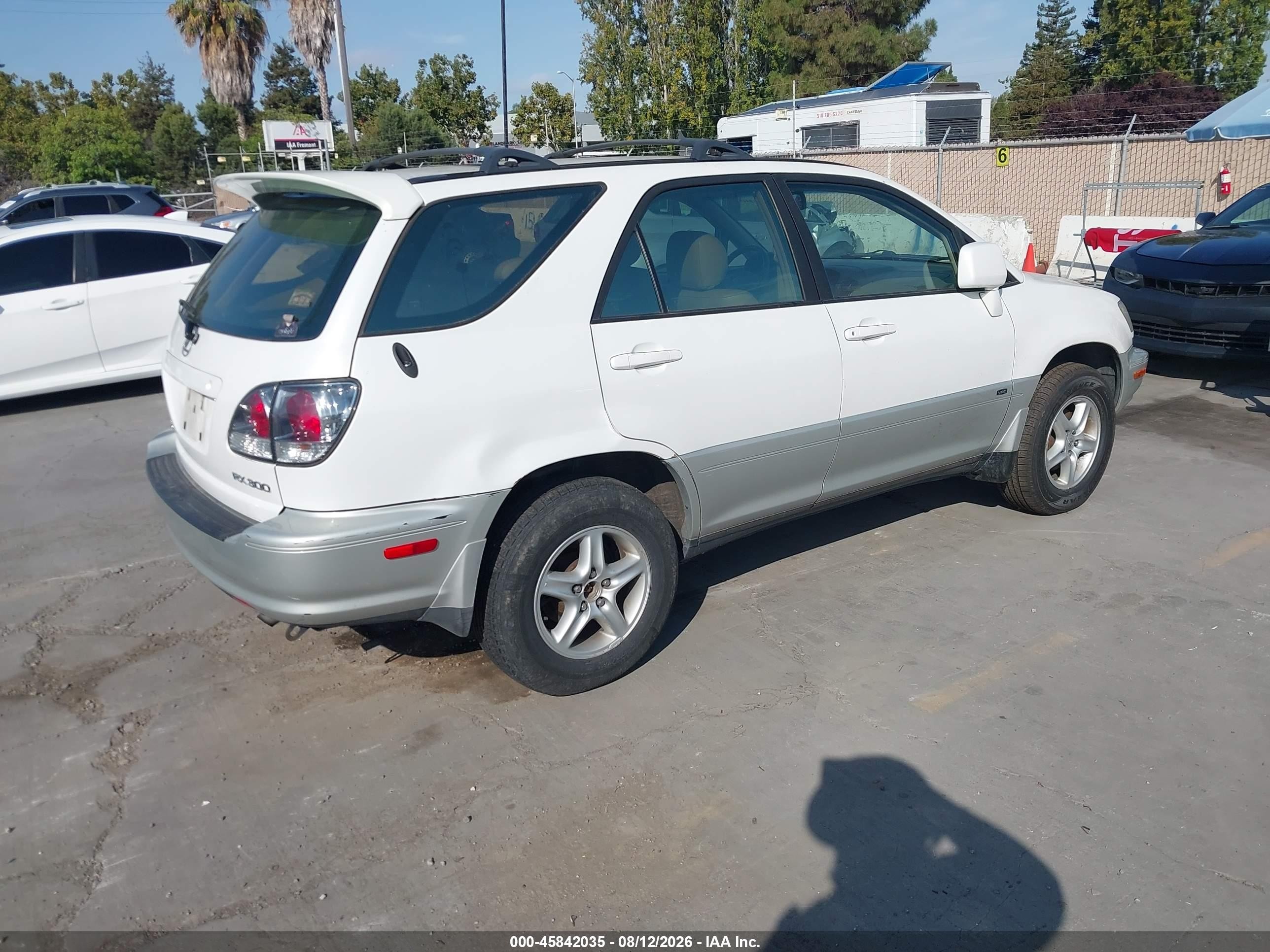 2002 Lexus Rx 300   Белый vin: JTJHF10U720251768