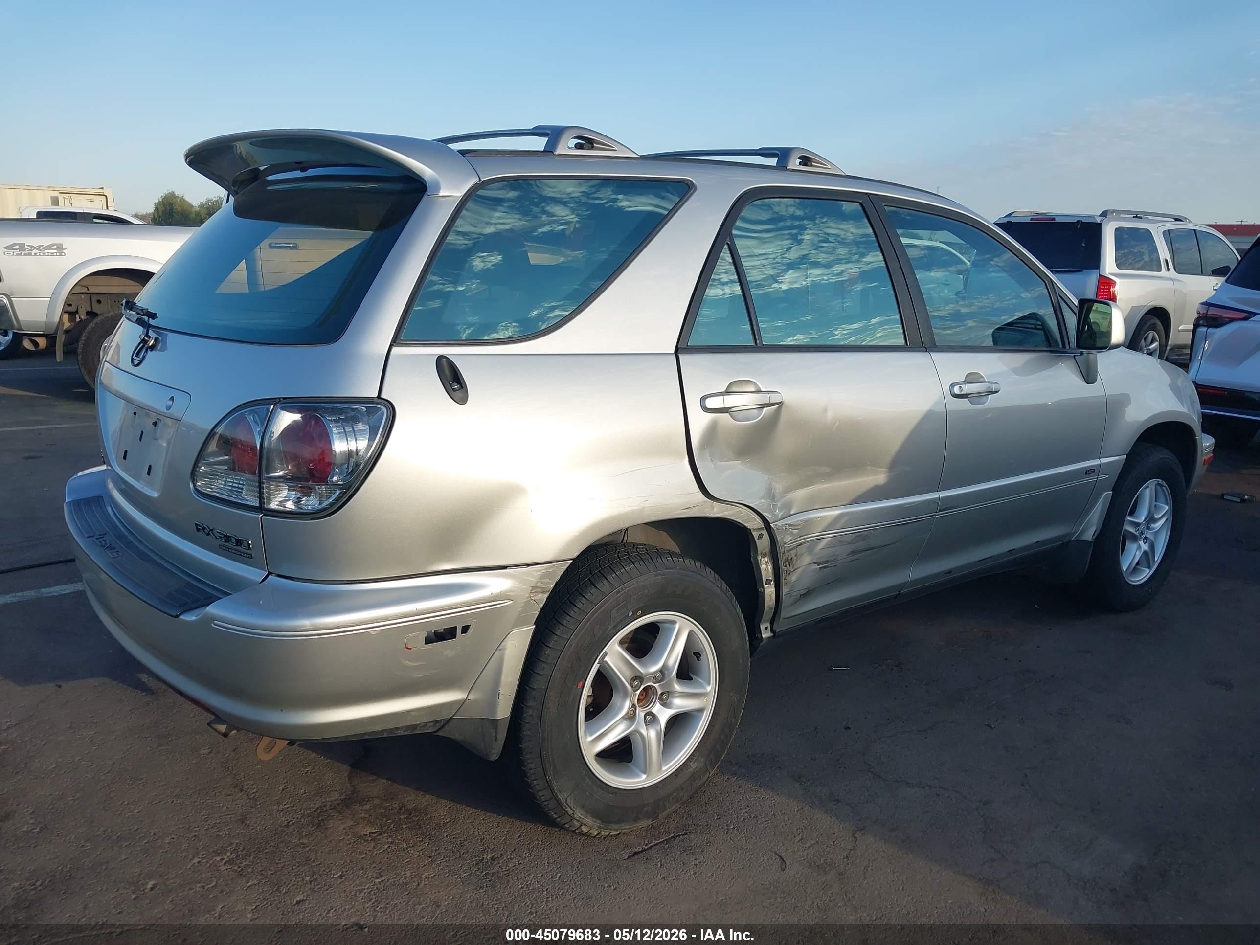 2001 Lexus Rx 300   Silver vin: JTJHF10U810212475