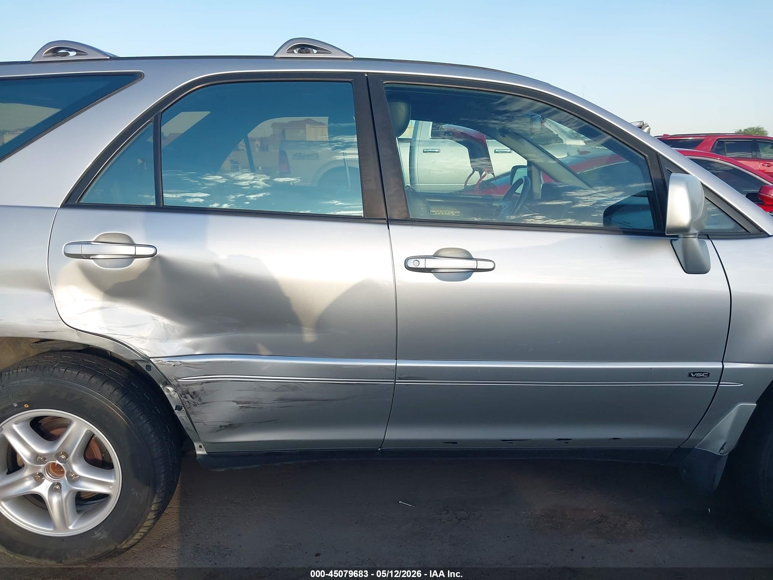 2001 Lexus Rx 300   Silver vin: JTJHF10U810212475