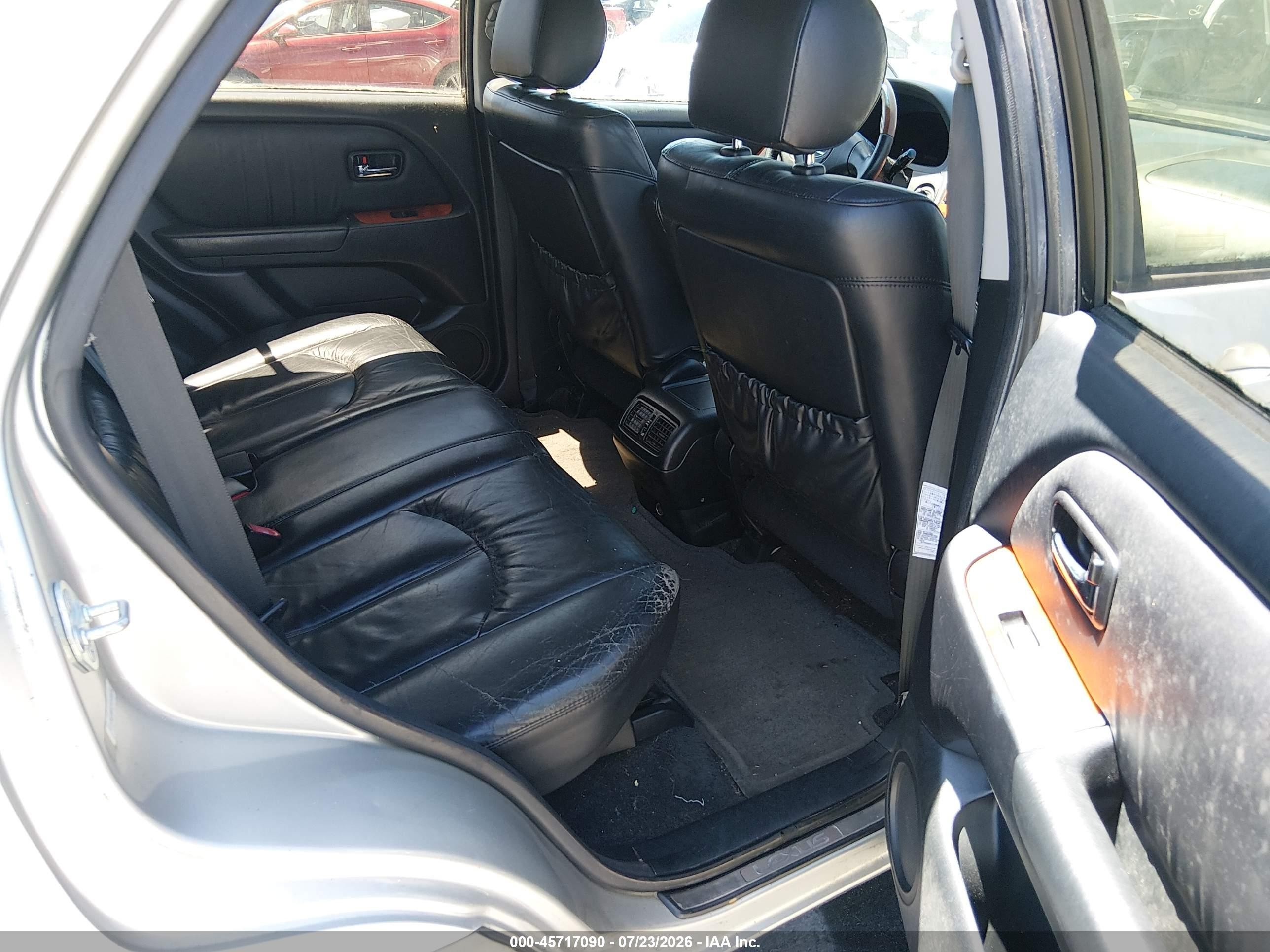 2002 Lexus Rx 300   Серебряный vin: JTJHF10U820243825