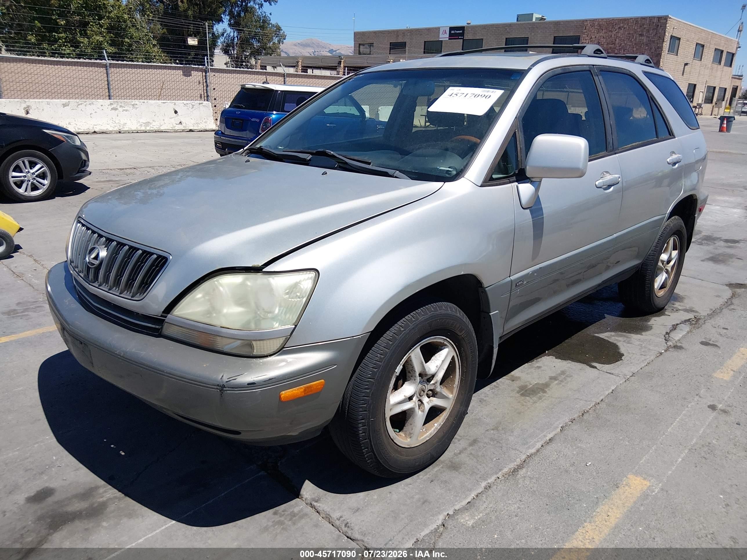 2002 Lexus Rx 300   Серебряный vin: JTJHF10U820243825