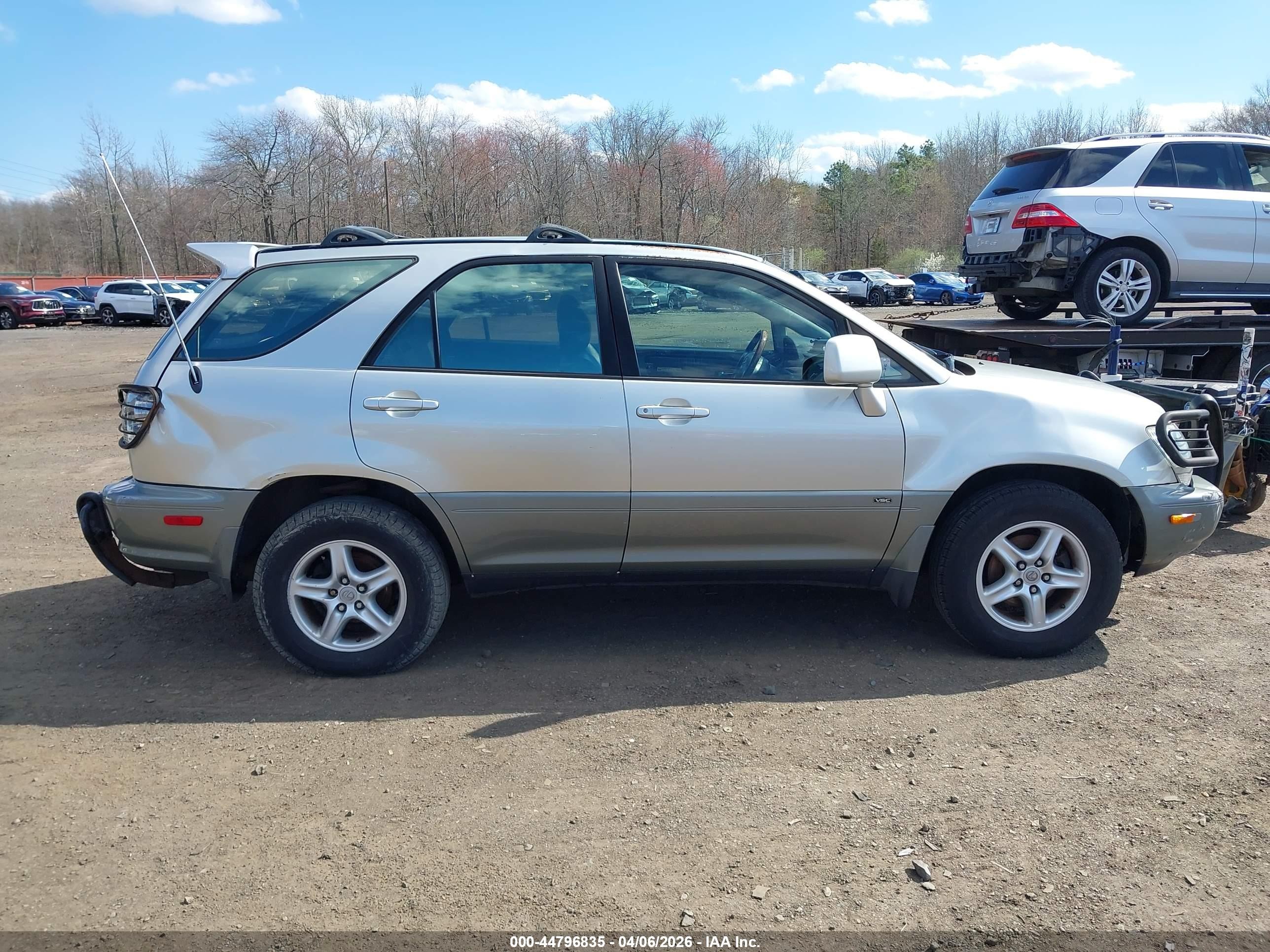 2003 Lexus Rx 300   Silver vin: JTJHF10U930302740