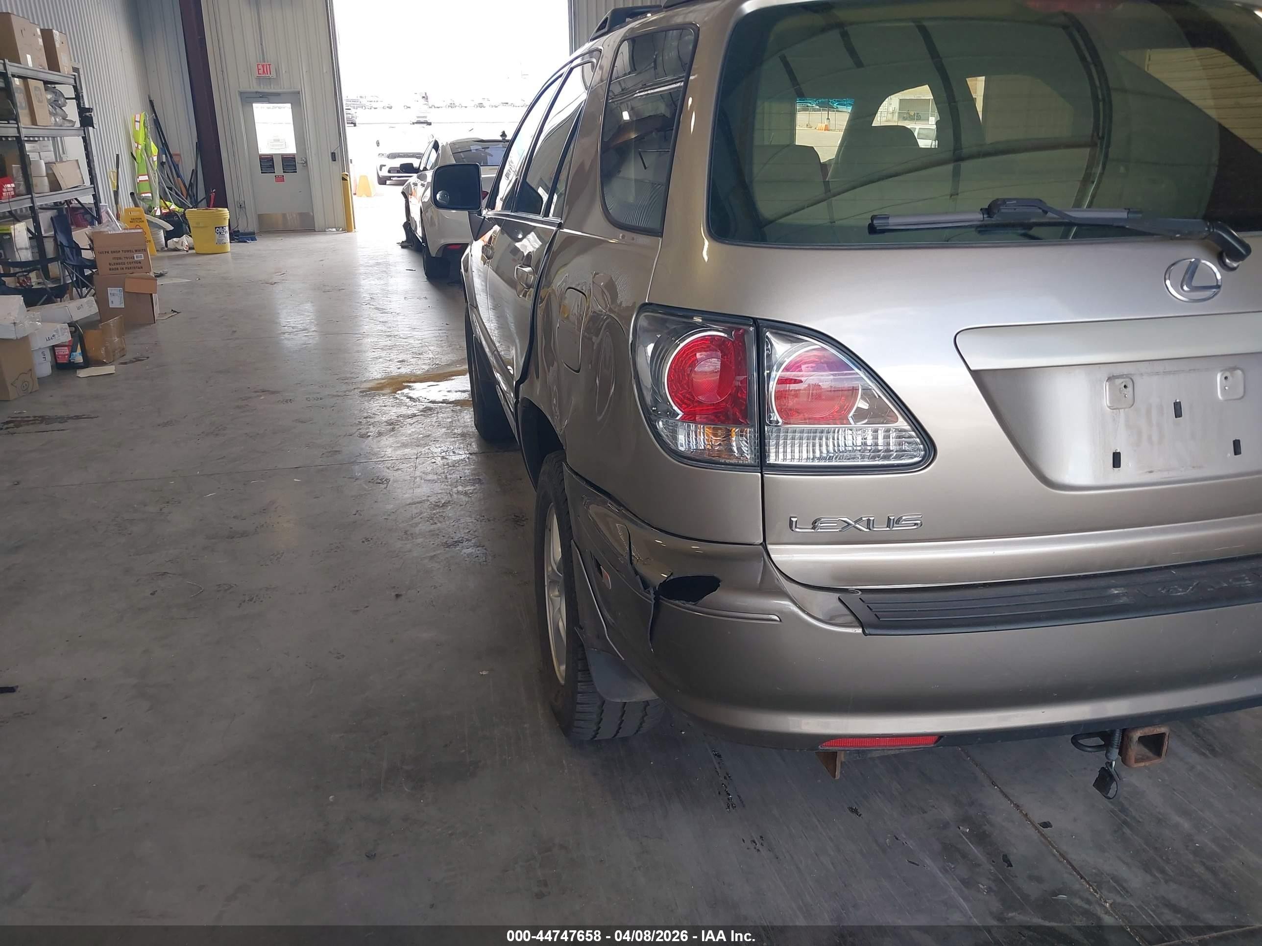2001 Lexus Rx 300   Cream vin: JTJHF10UX10218424