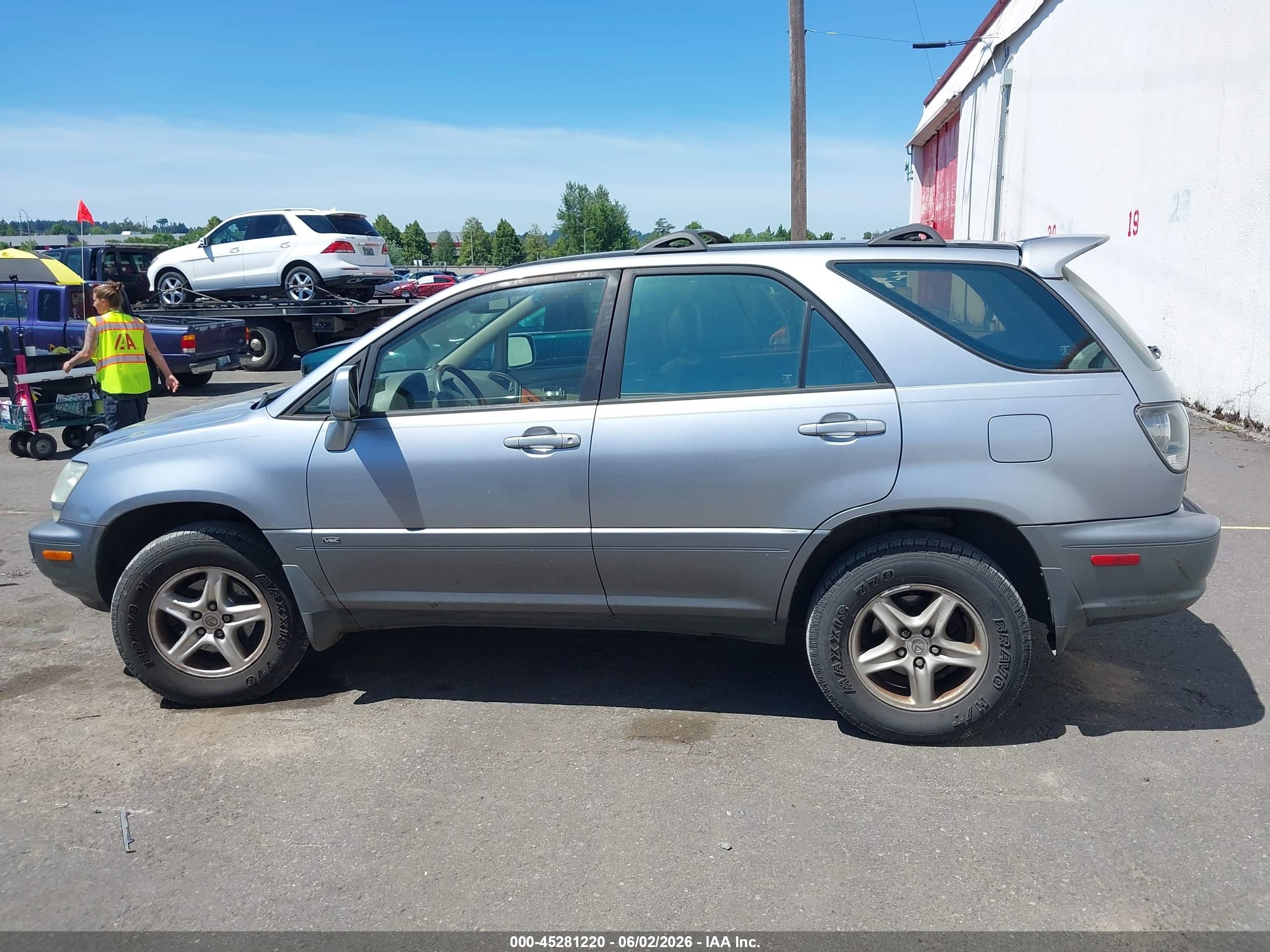 2001 Lexus Rx 300   Silver vin: JTJHF10UX10231724