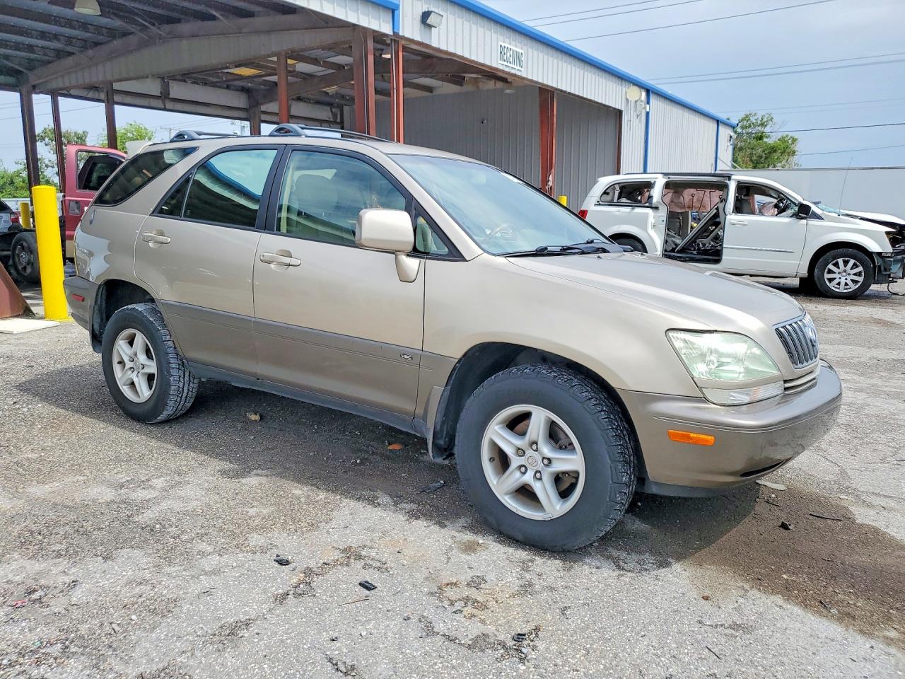 2002 Lexus Rx 300 Beige vin: JTJHF10UX20268466