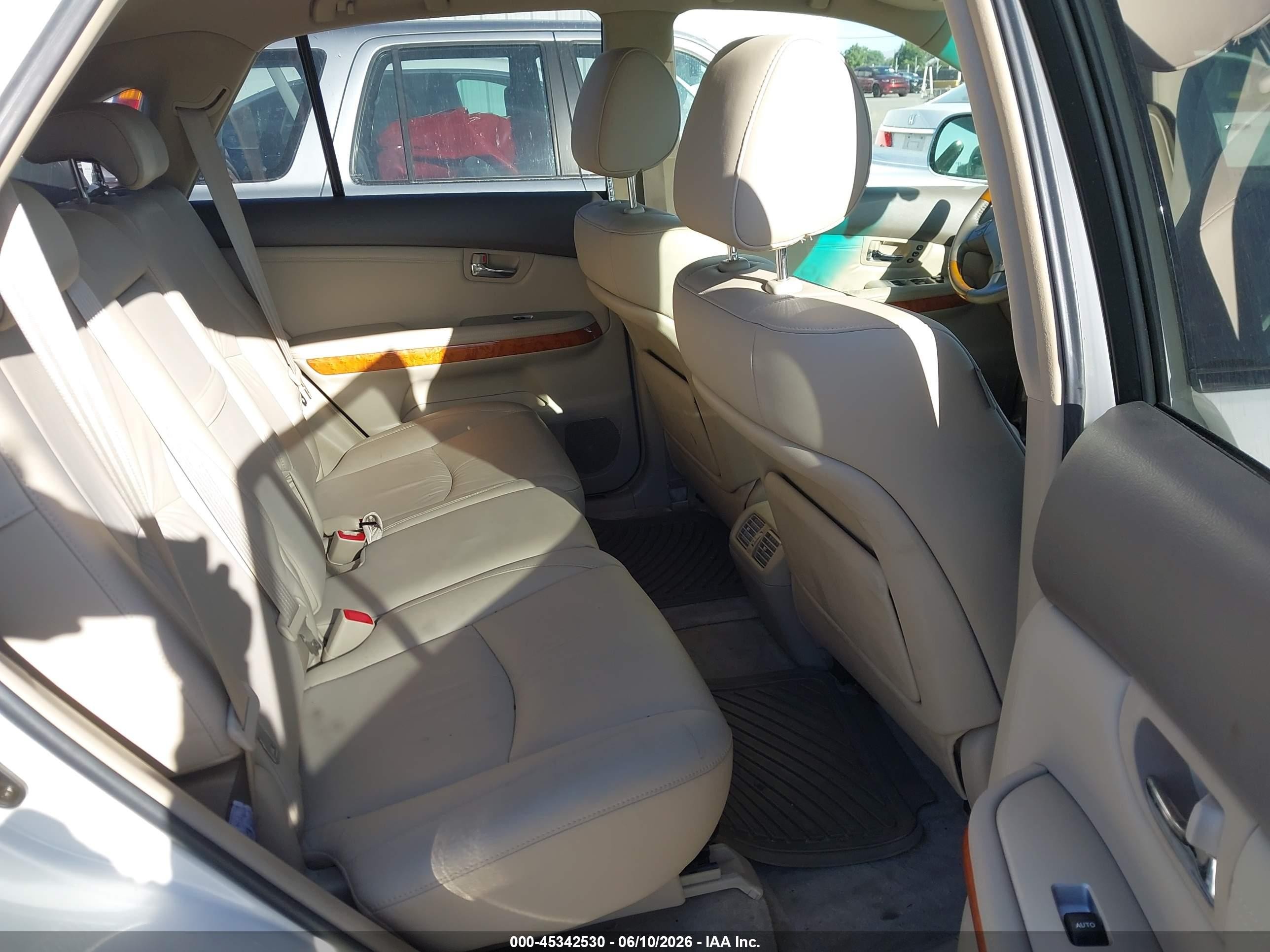 2007 Lexus Rx 350   White vin: JTJHK31U072004688