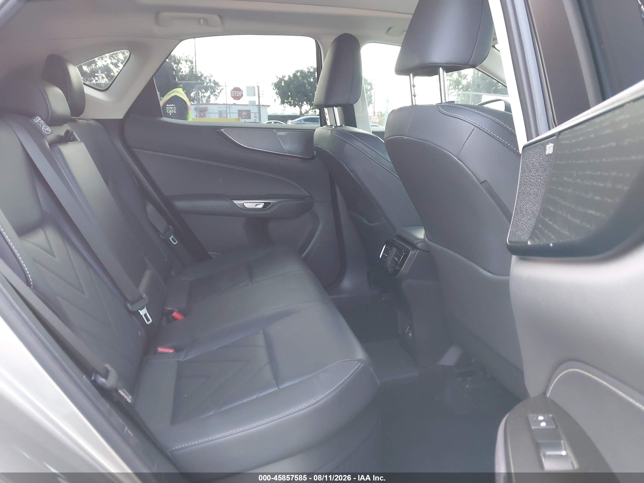 2025 Lexus Nx 450h+ Luxury Silver vin: JTJHKCFZ0S2043598